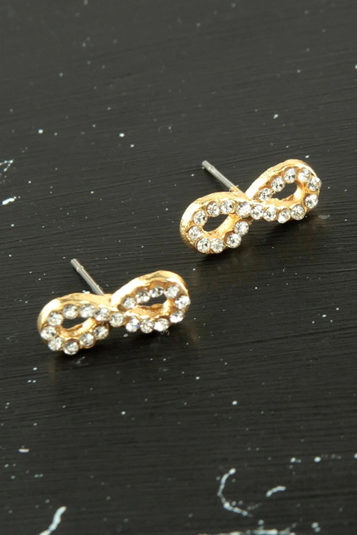 Sonsuzluk Taşlı Minik Küpe