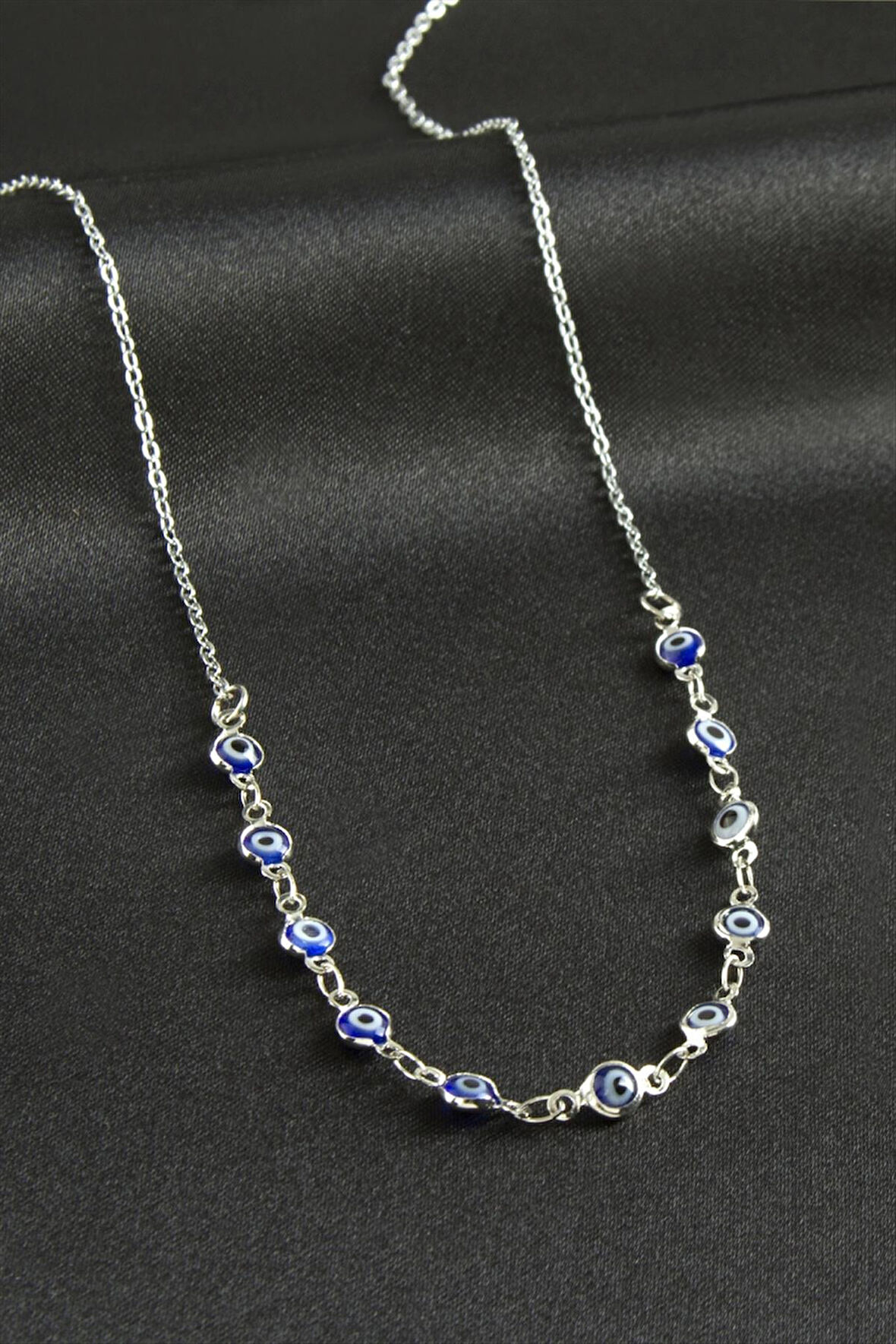 Nazarlı Mineli Kolye