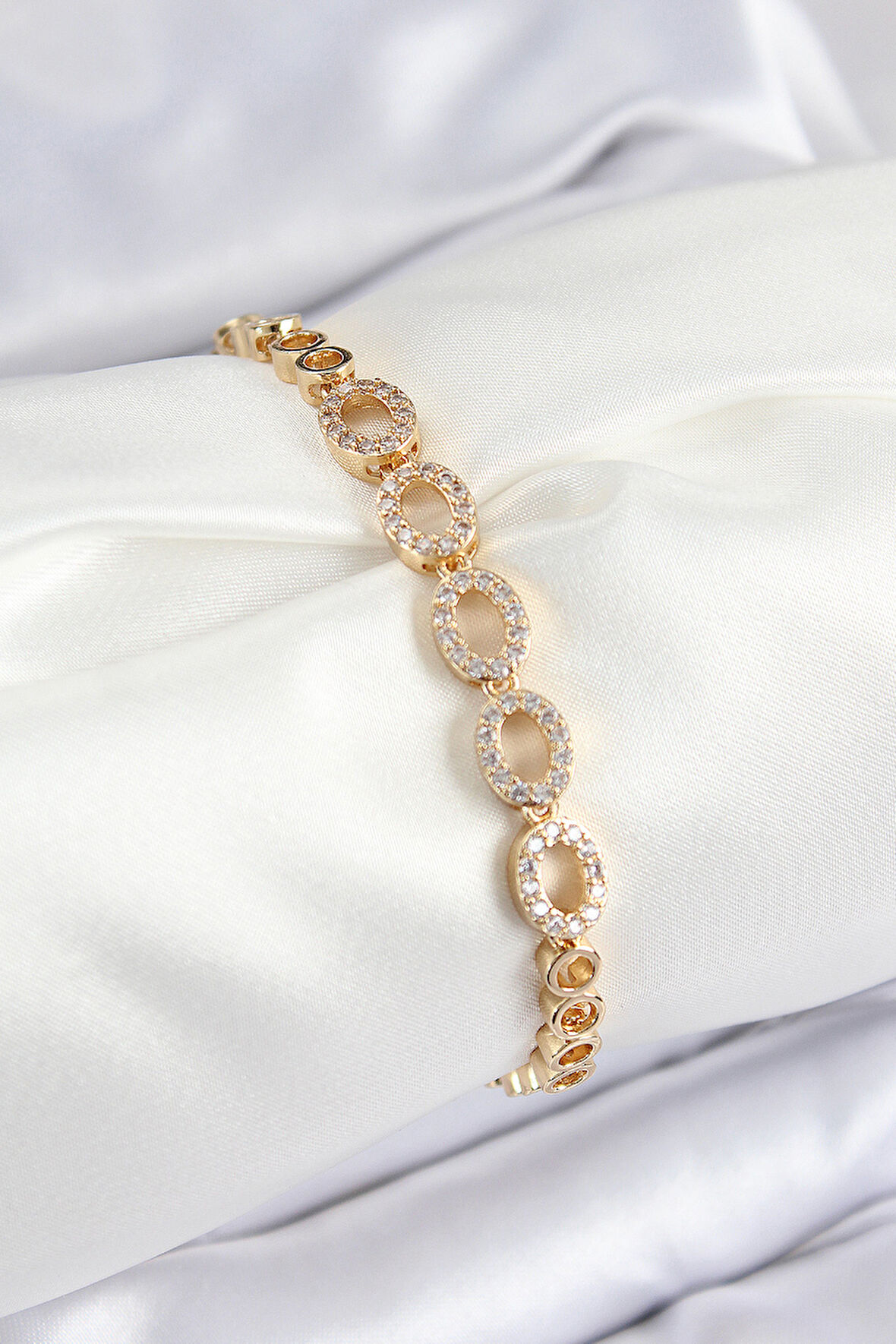 Pirinç Zirkon Taşlı Oval Model Gold Renk Kadın Bileklik