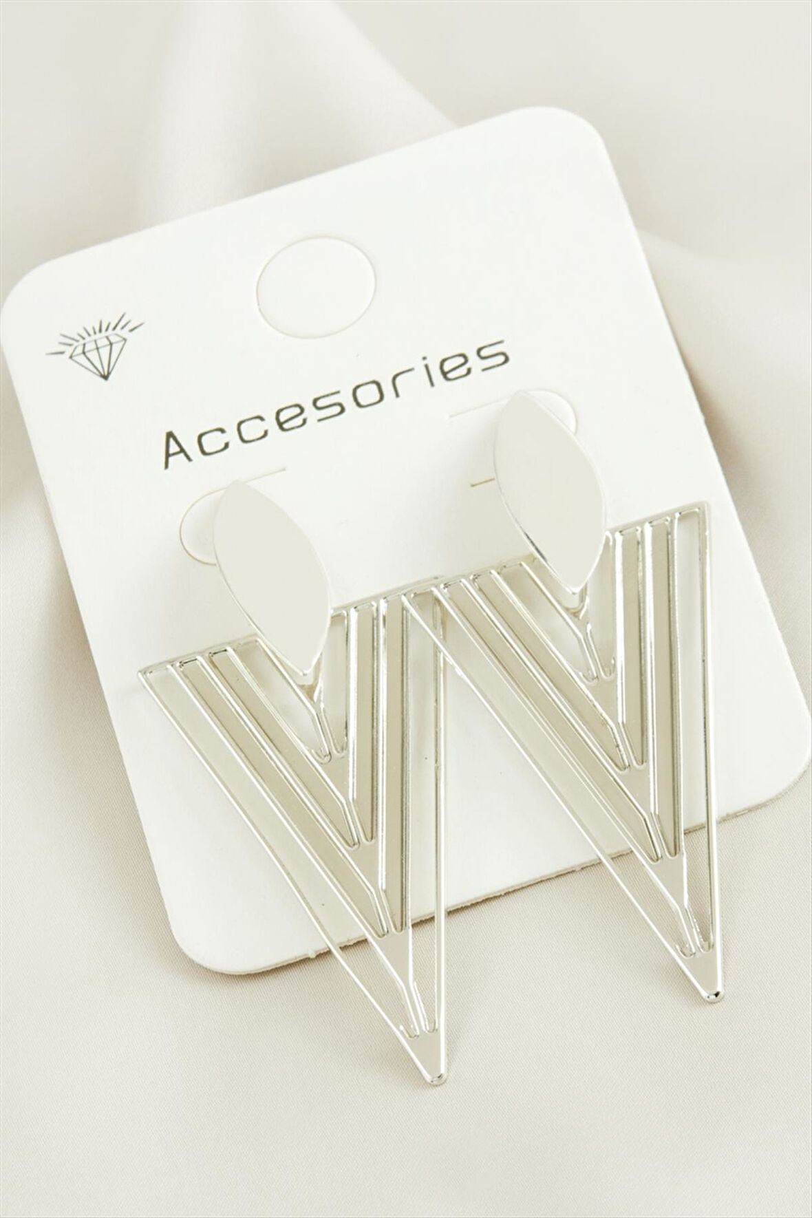 Üçgen Trend Metal Küpe