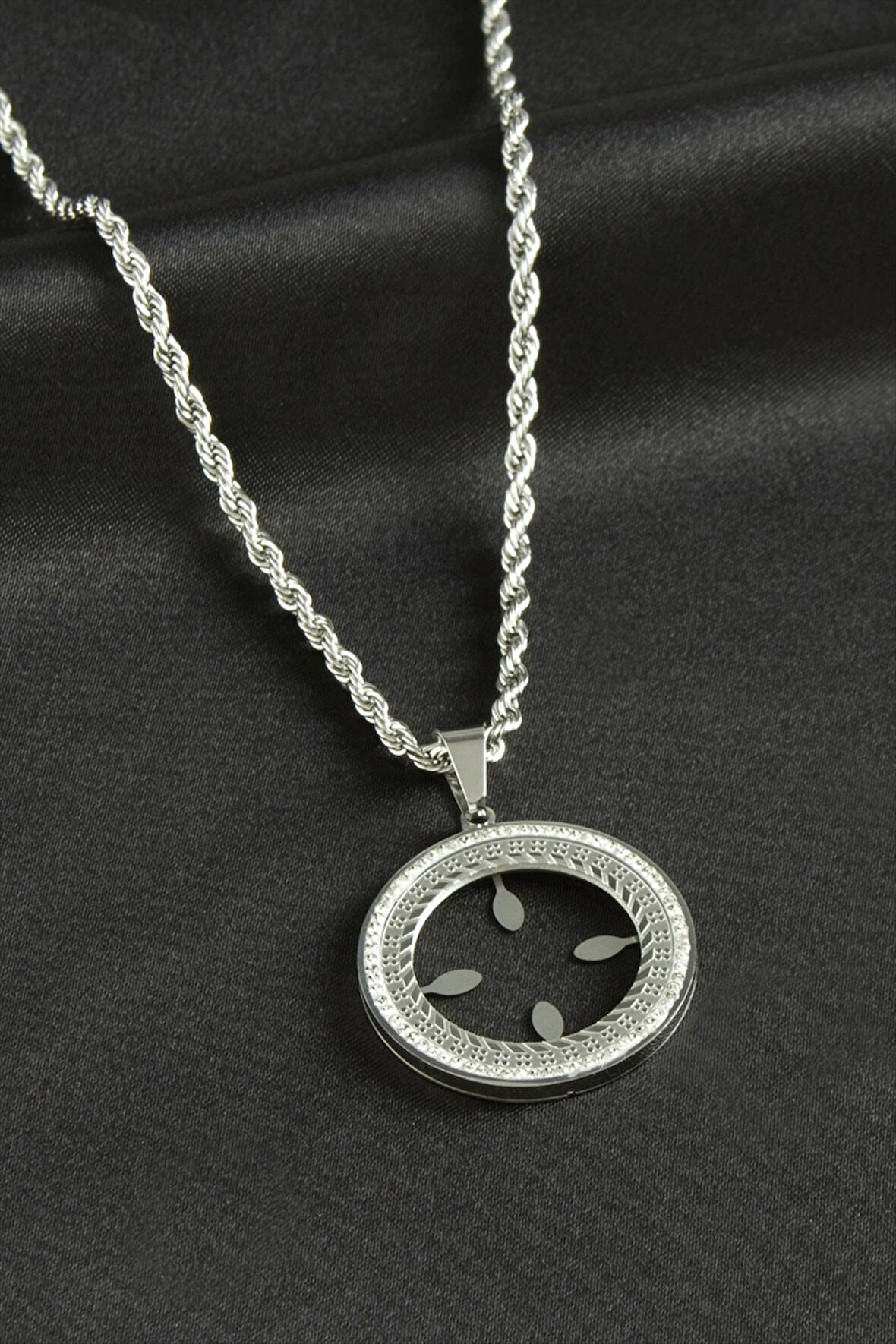 Çiçek Lüks Çelik Kolye