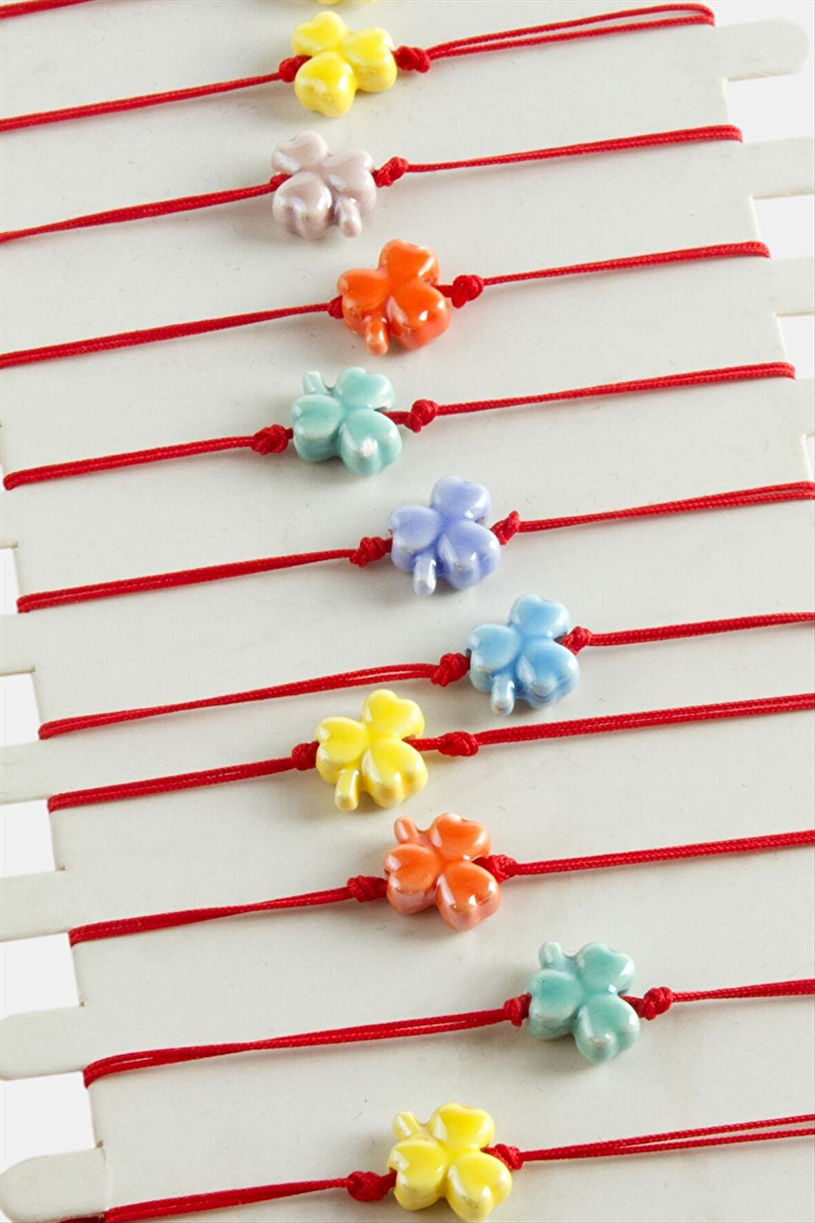 Yonca Cam İp Bileklik