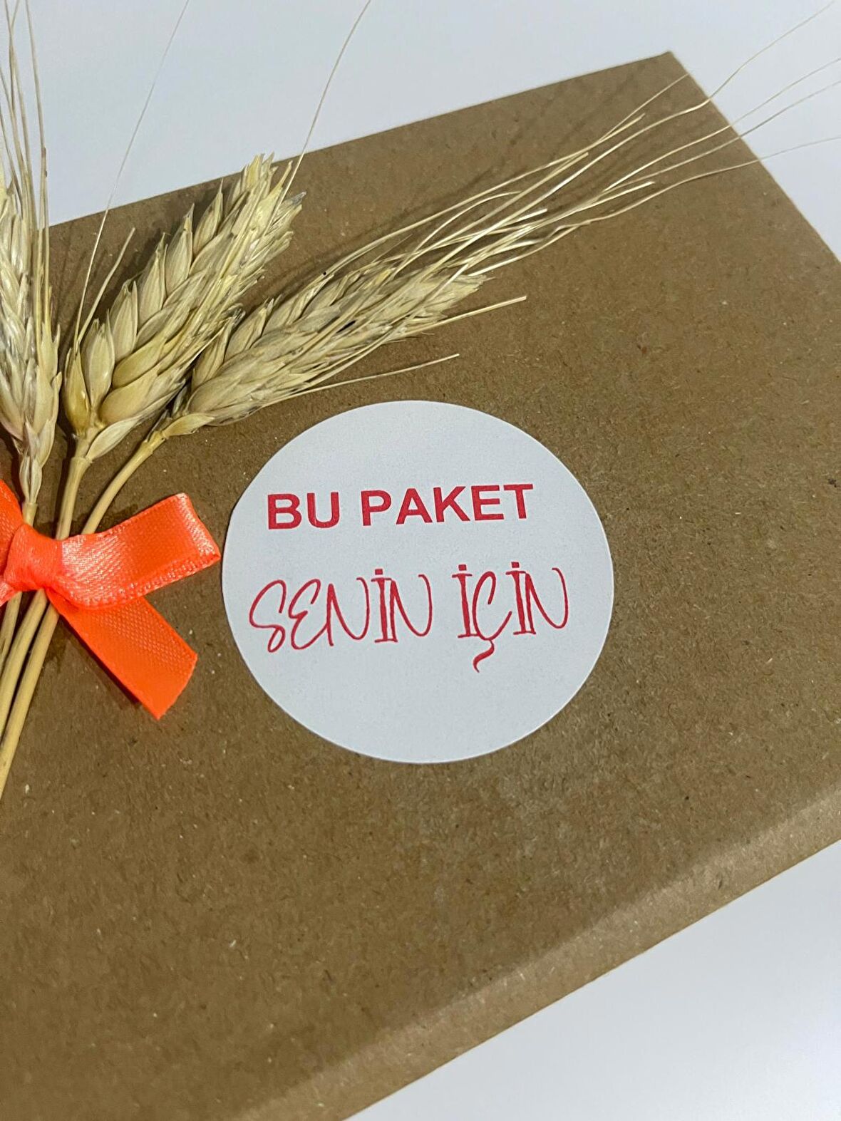 Bu Paket Senin İçin Yuvarlak Yapışkanlı Etiket 5x5 cm 100 adet