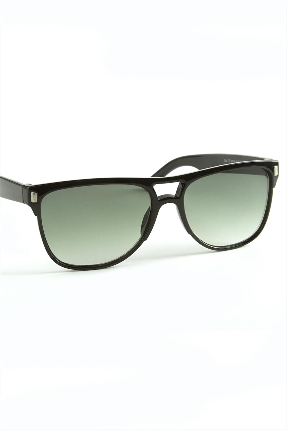 Oval Çerçeveli Güneş Gözlüğü