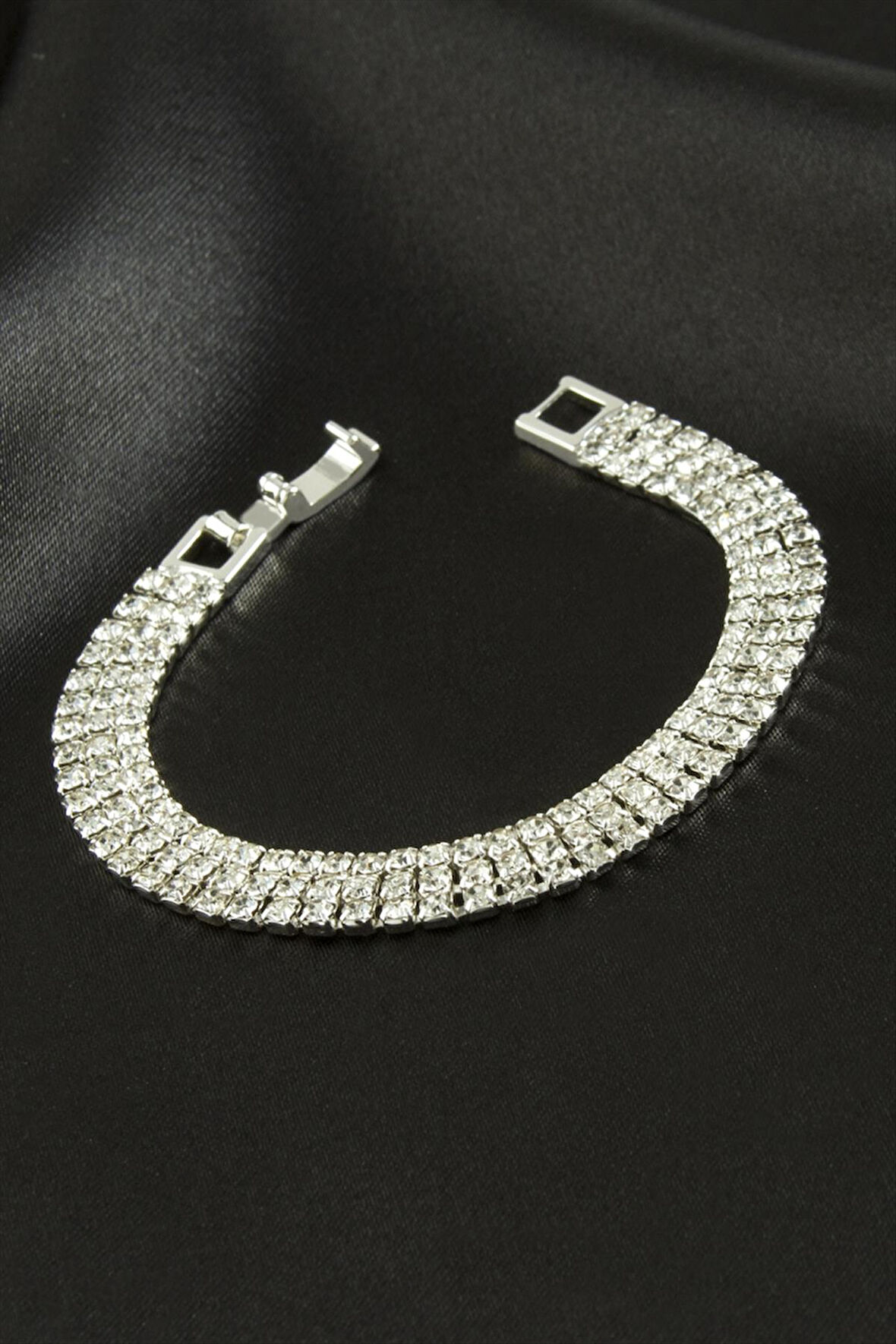 3 Sıra Taşlı Suyolu Bileklik