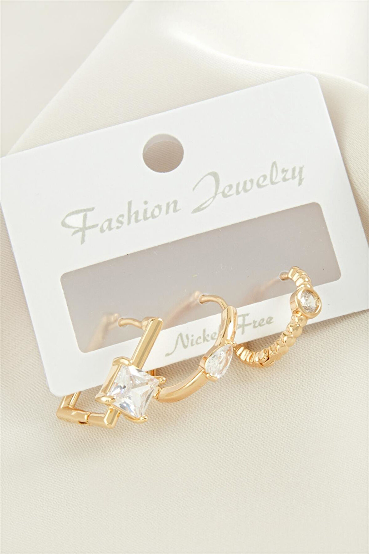 3 Adet Kare Zirkon Taşlı Küpe