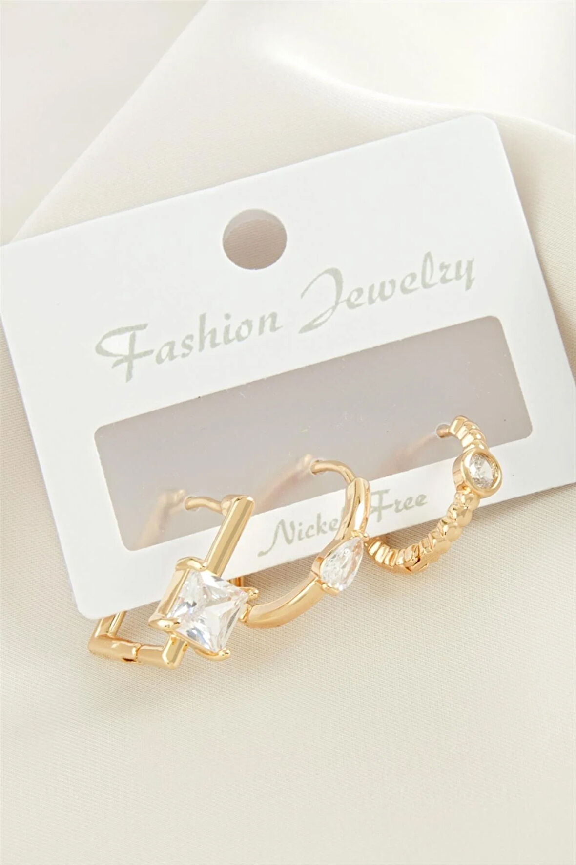 3 Adet Kare Zirkon Taşlı Küpe