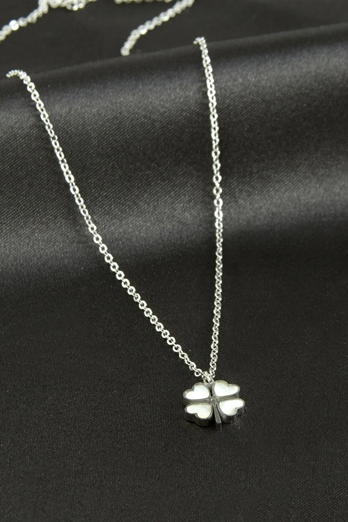 Yonca Sedef Lüks Çelik Kolye