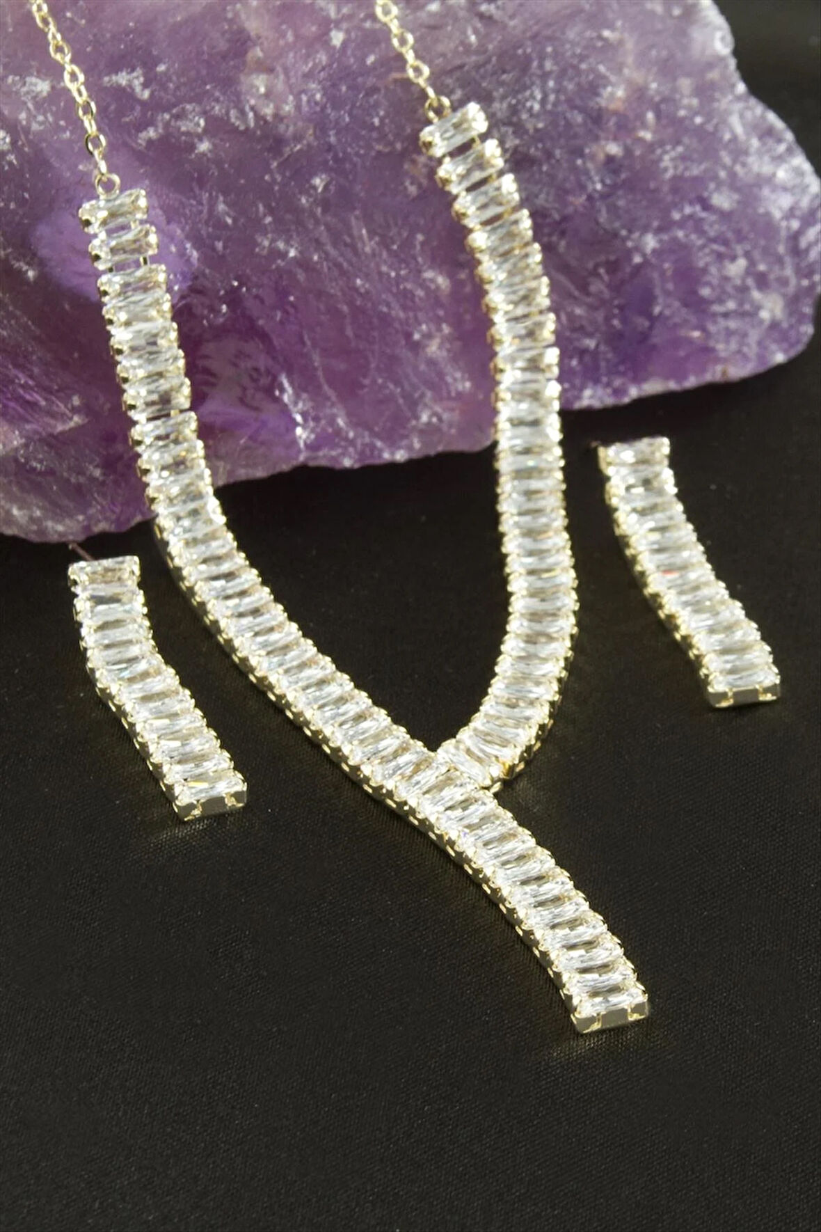 Baget Taşlı Lüks Set Kolye