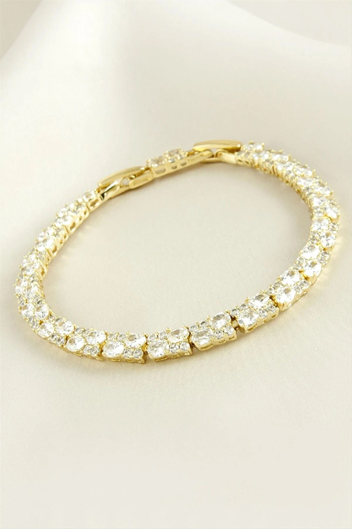 Xuping Dikdörtgen Zirkon Taşlı Lüks Çelik Bileklik