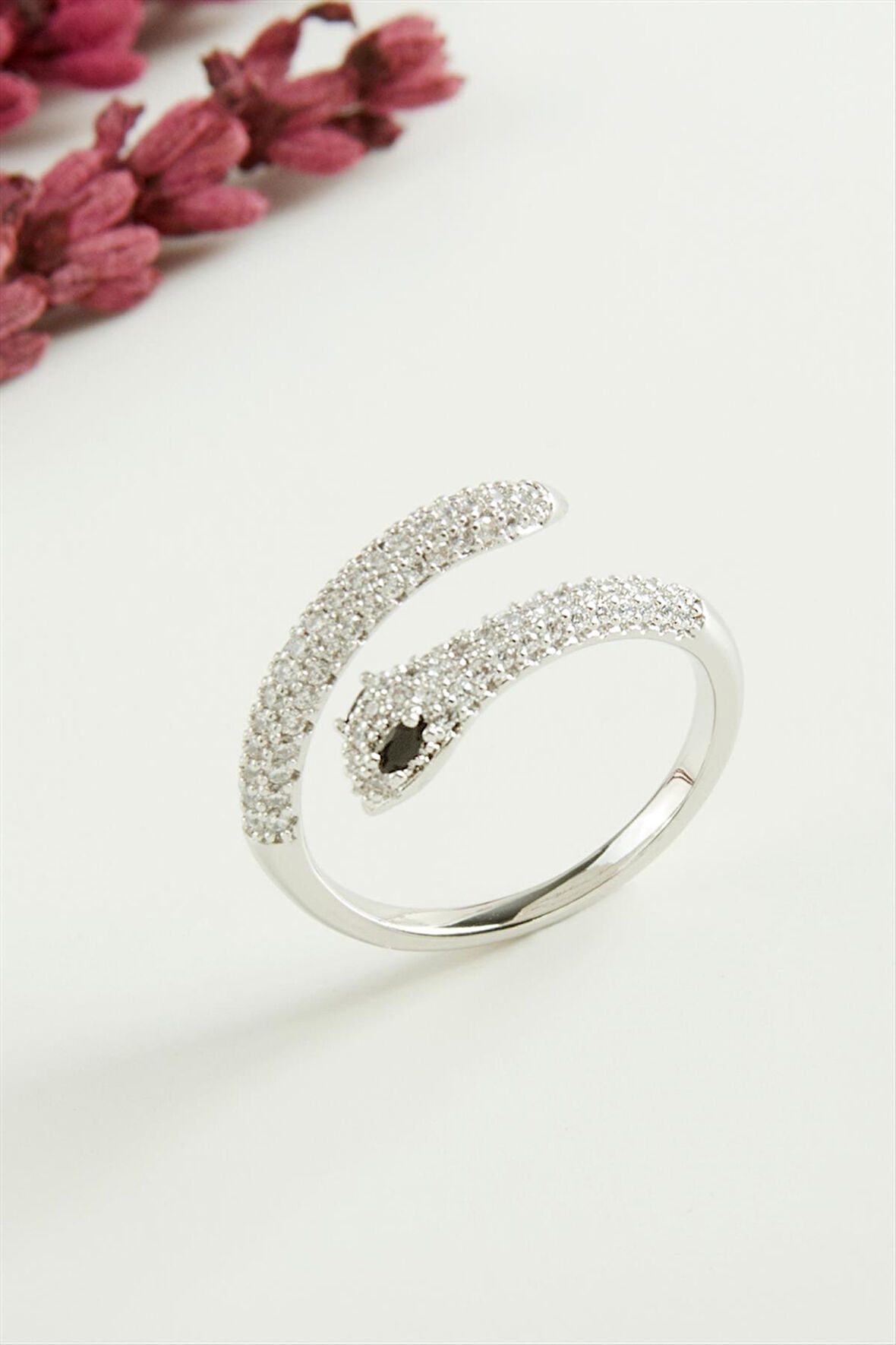 Xuping Yılan Zirkon Taşlı Lüks Çelik Yüzük