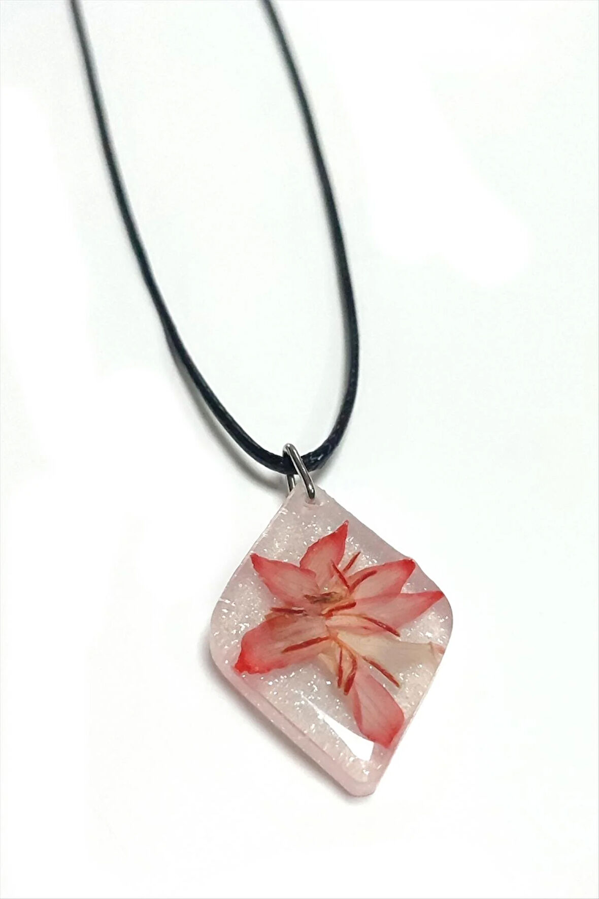 Tesbih Çiçeği Baklava Dilimli Epoksi Kolye