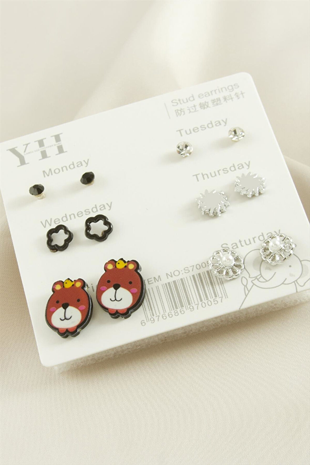 12 Adet Köpek Metal Taşlı Küpe