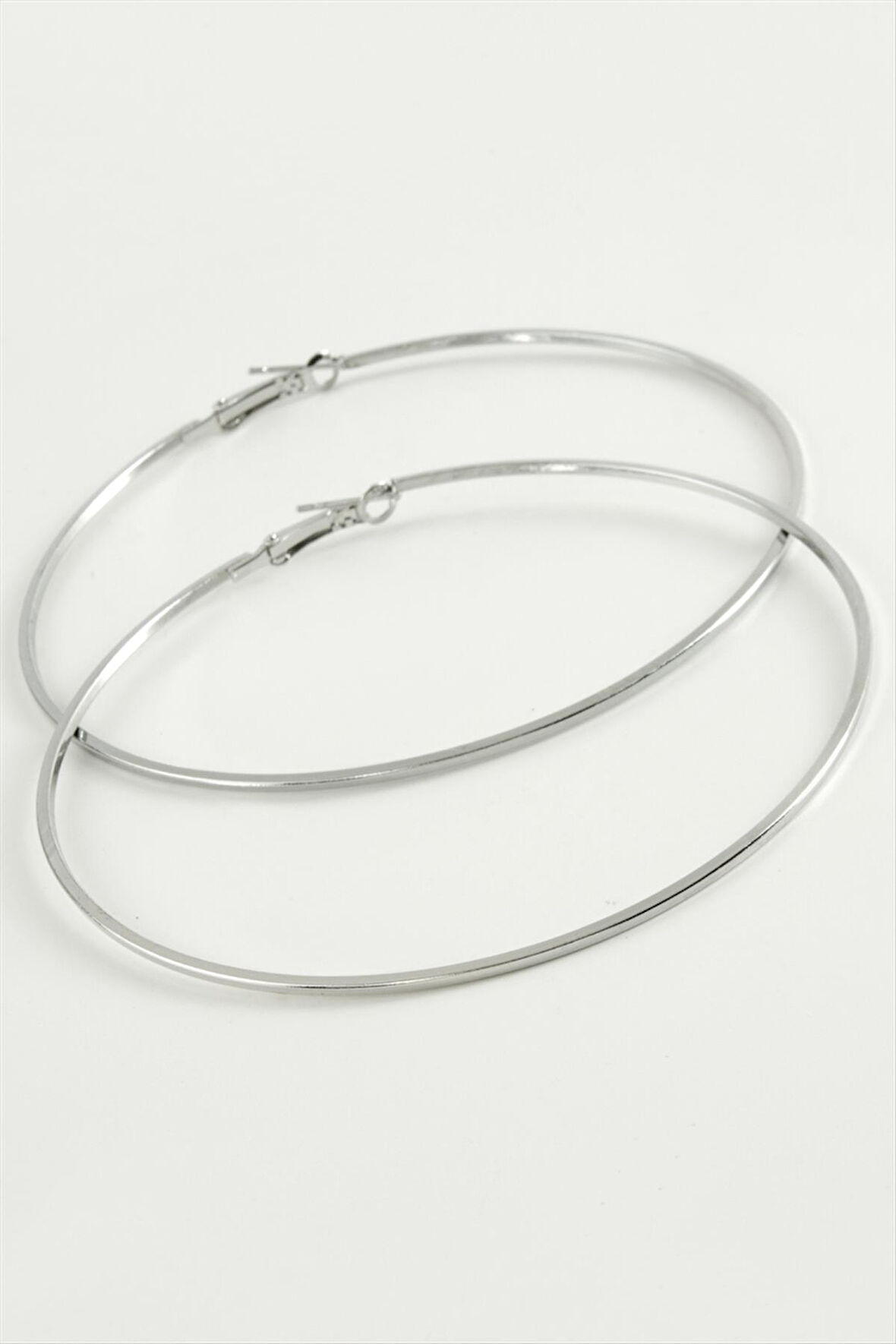 Ezme Çizgili Metal Halka Küpe 8-9-10 cm