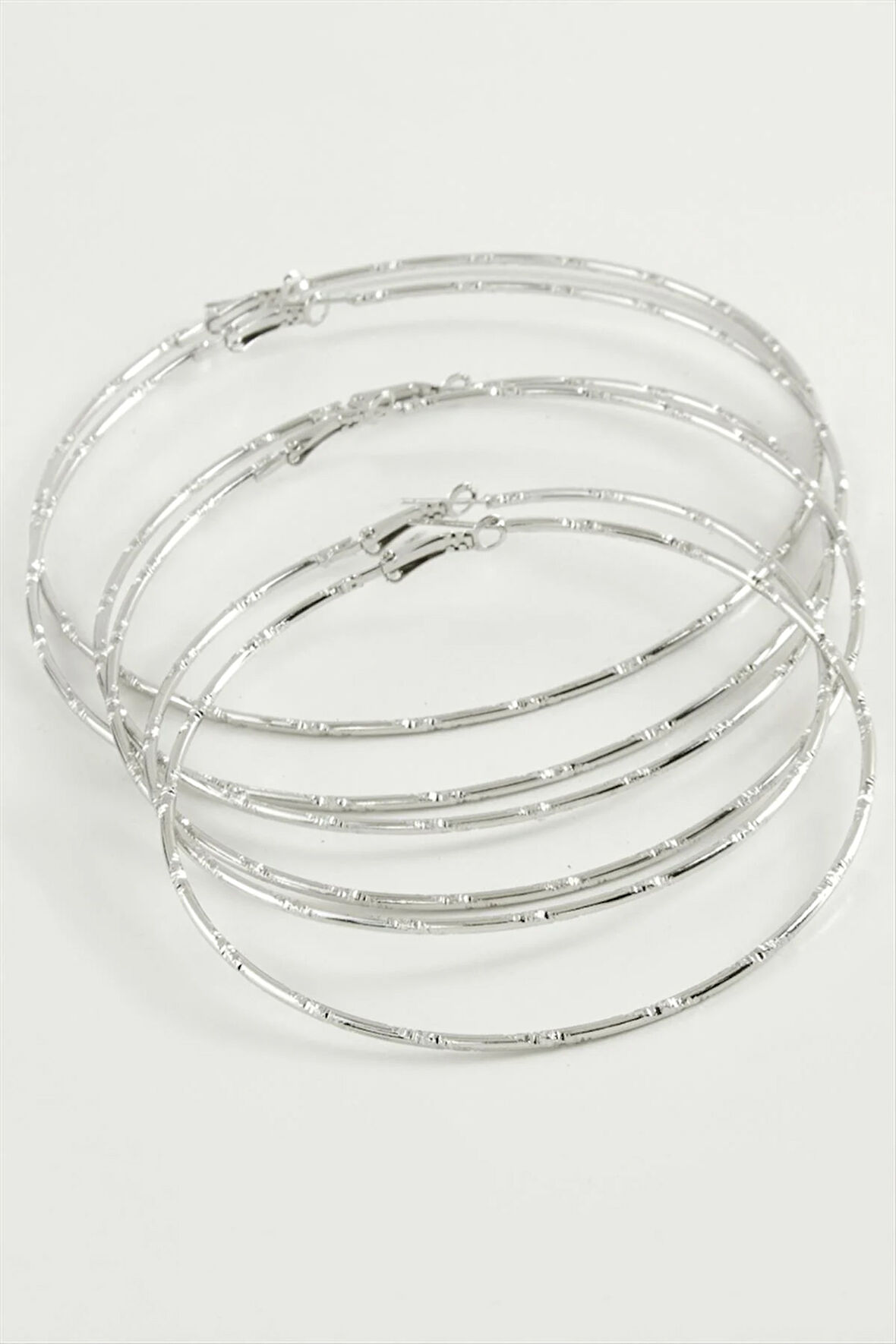 Noktalı Metal Halka Küpe 6 Adet