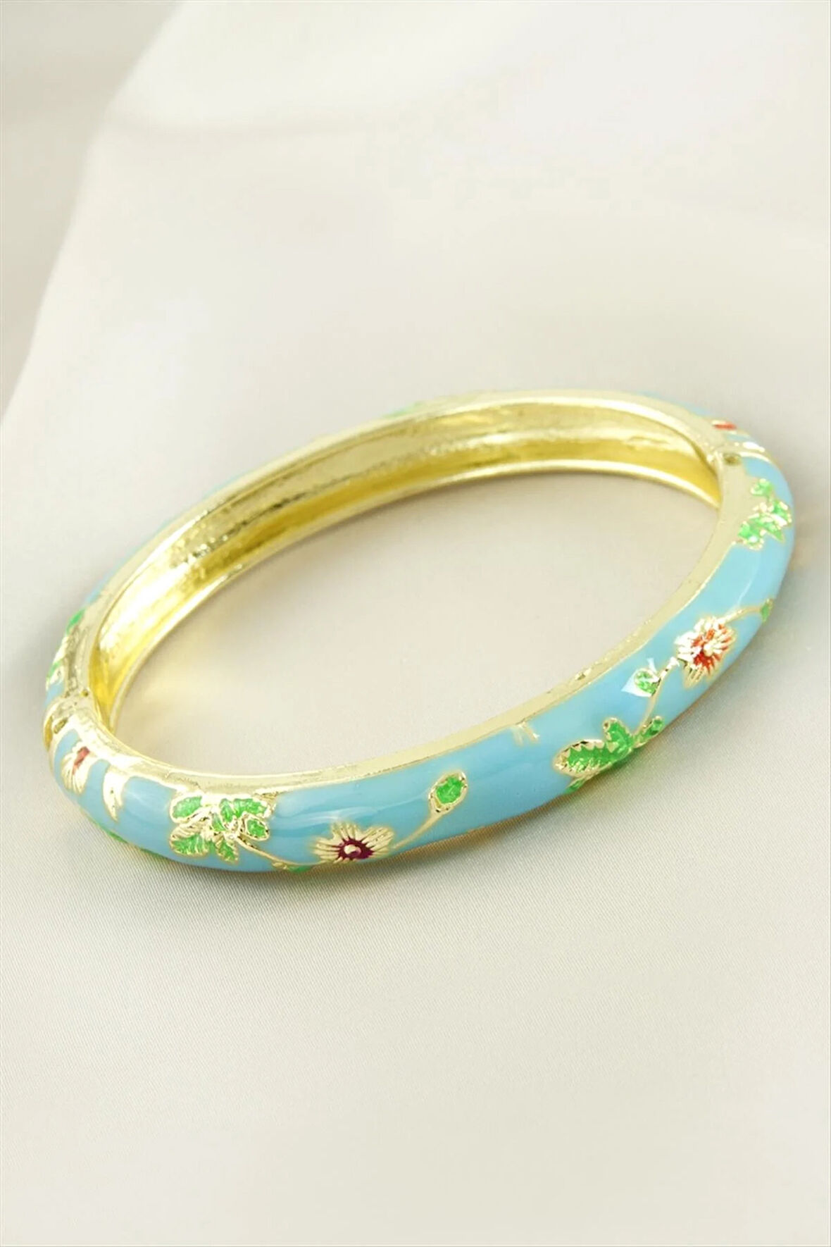 Çiçek İşlemeli Mineli Kelepçe Bileklik