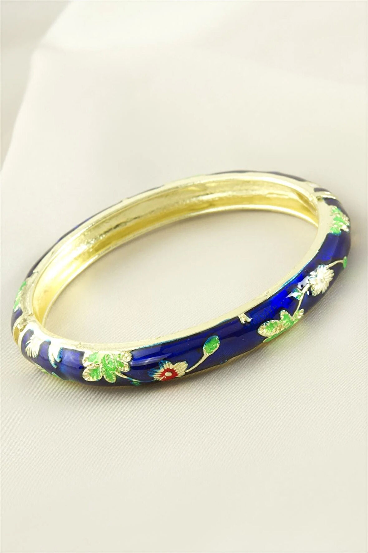 Çiçek İşlemeli Mineli Kelepçe Bileklik