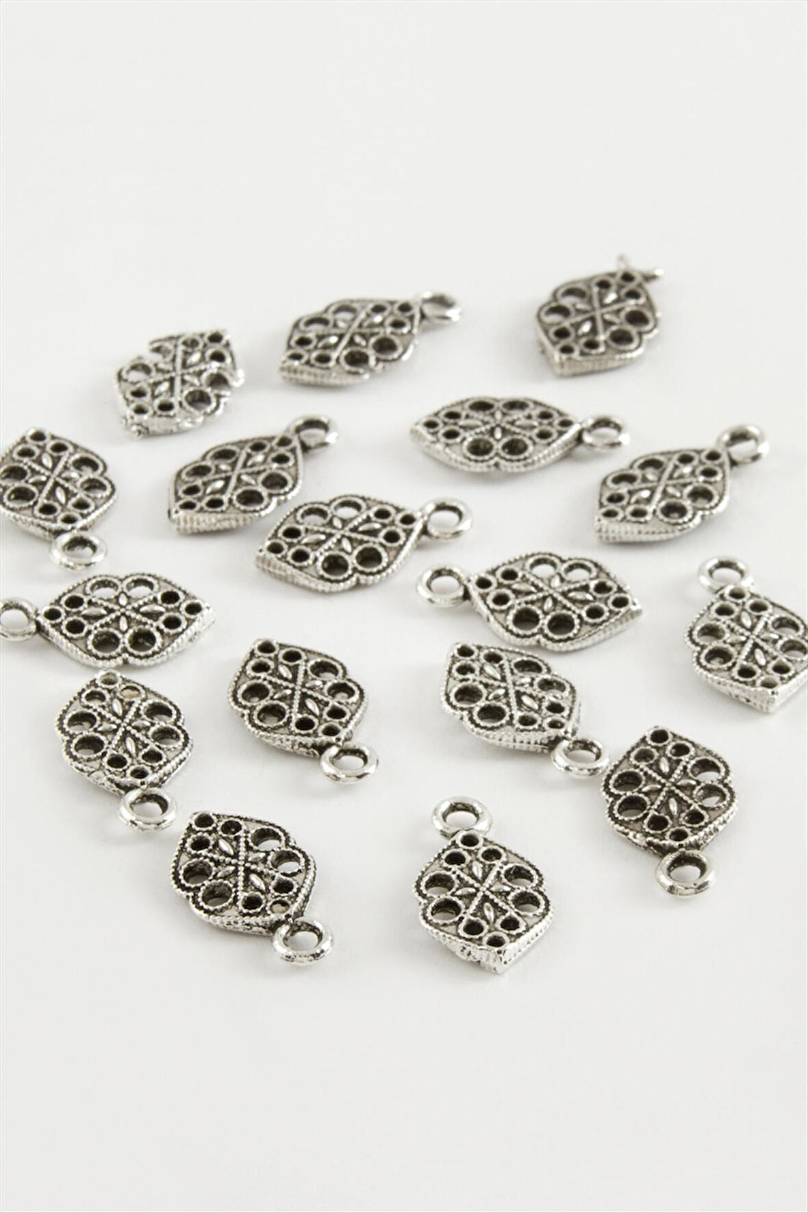 Oval Çiçek Tesbih Püskül Aparatı 50 Gram