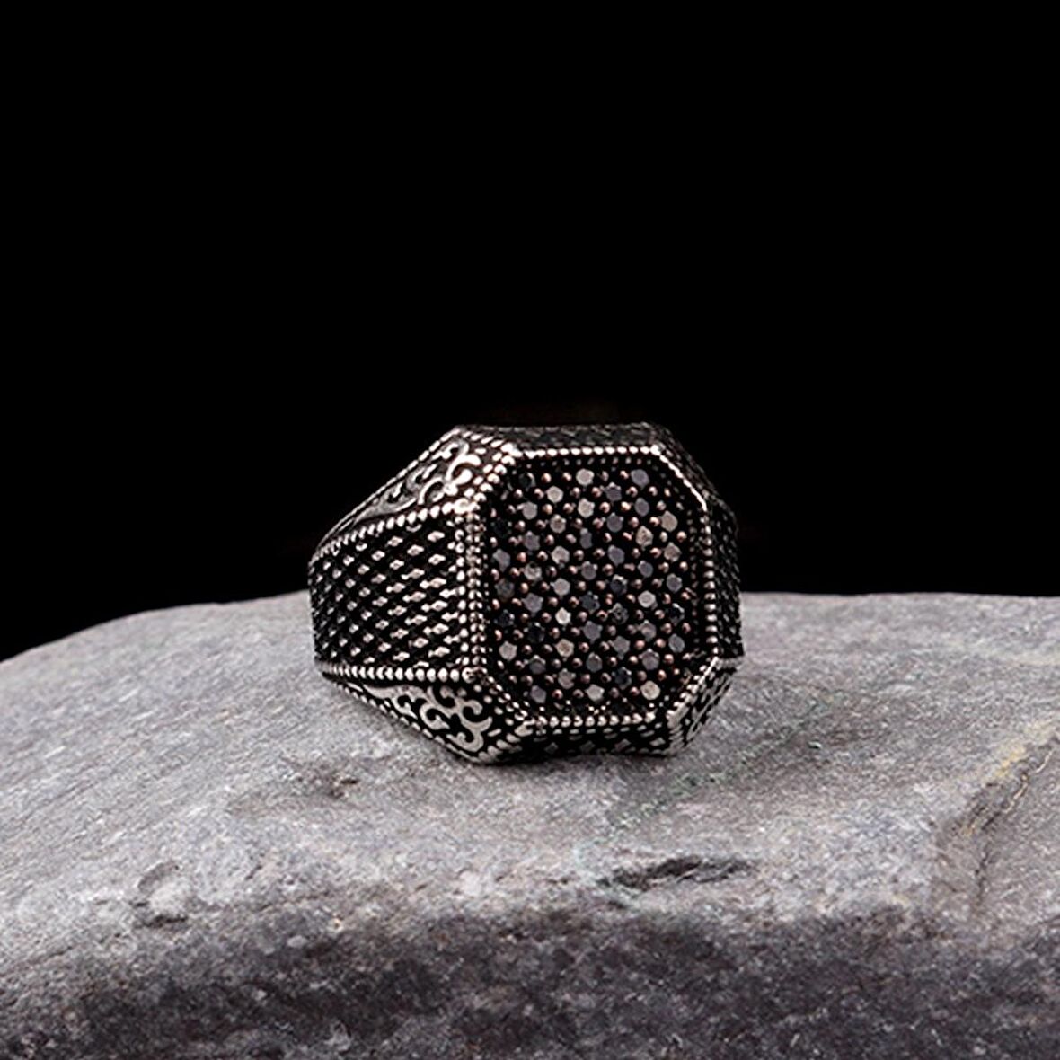 MİKRO TAŞLI 925 AYAR GÜMÜŞ ERKEK YÜZÜK