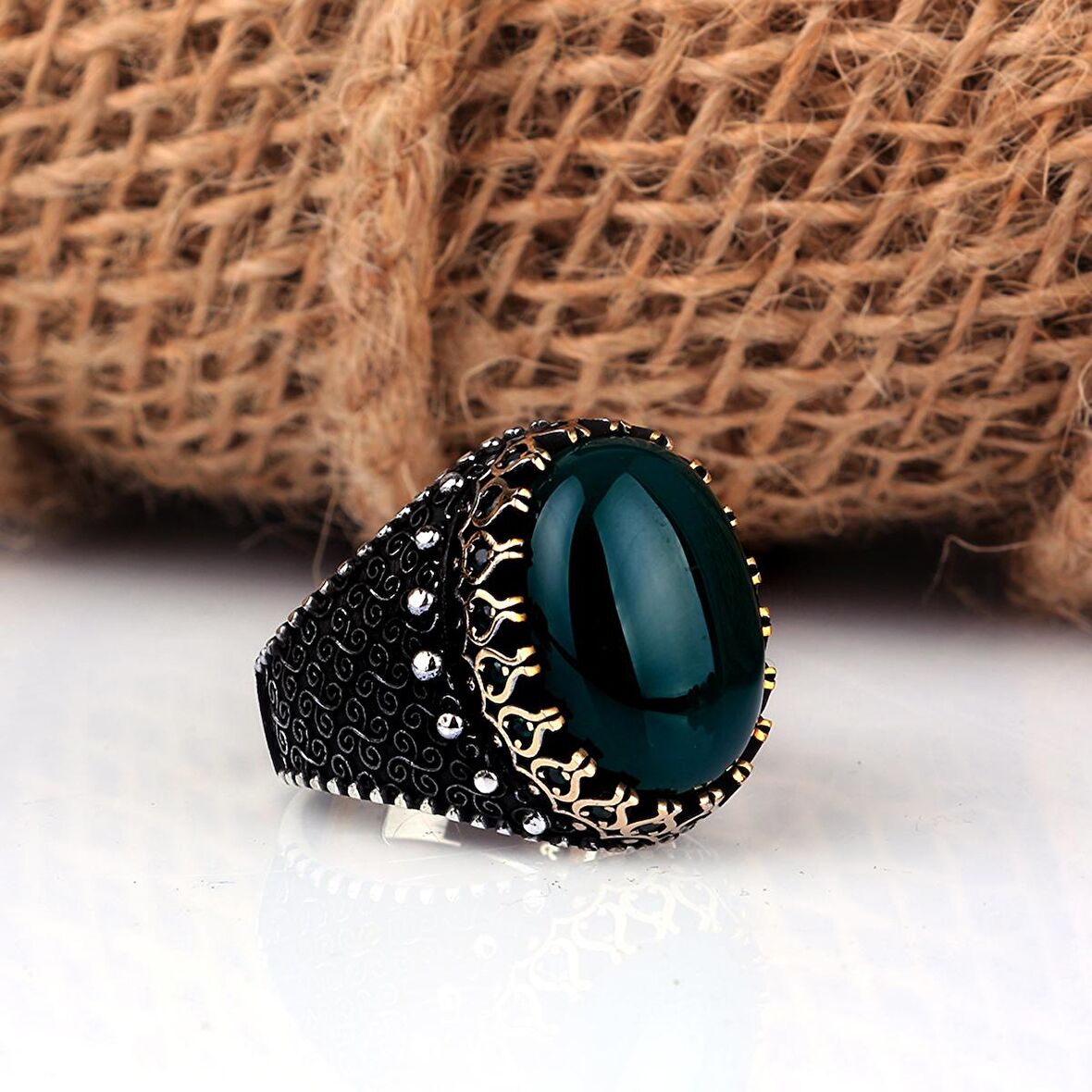 AKİK TAŞLI OVAL MODEL 925 AYAR GÜMÜŞ ERKEK YÜZÜK