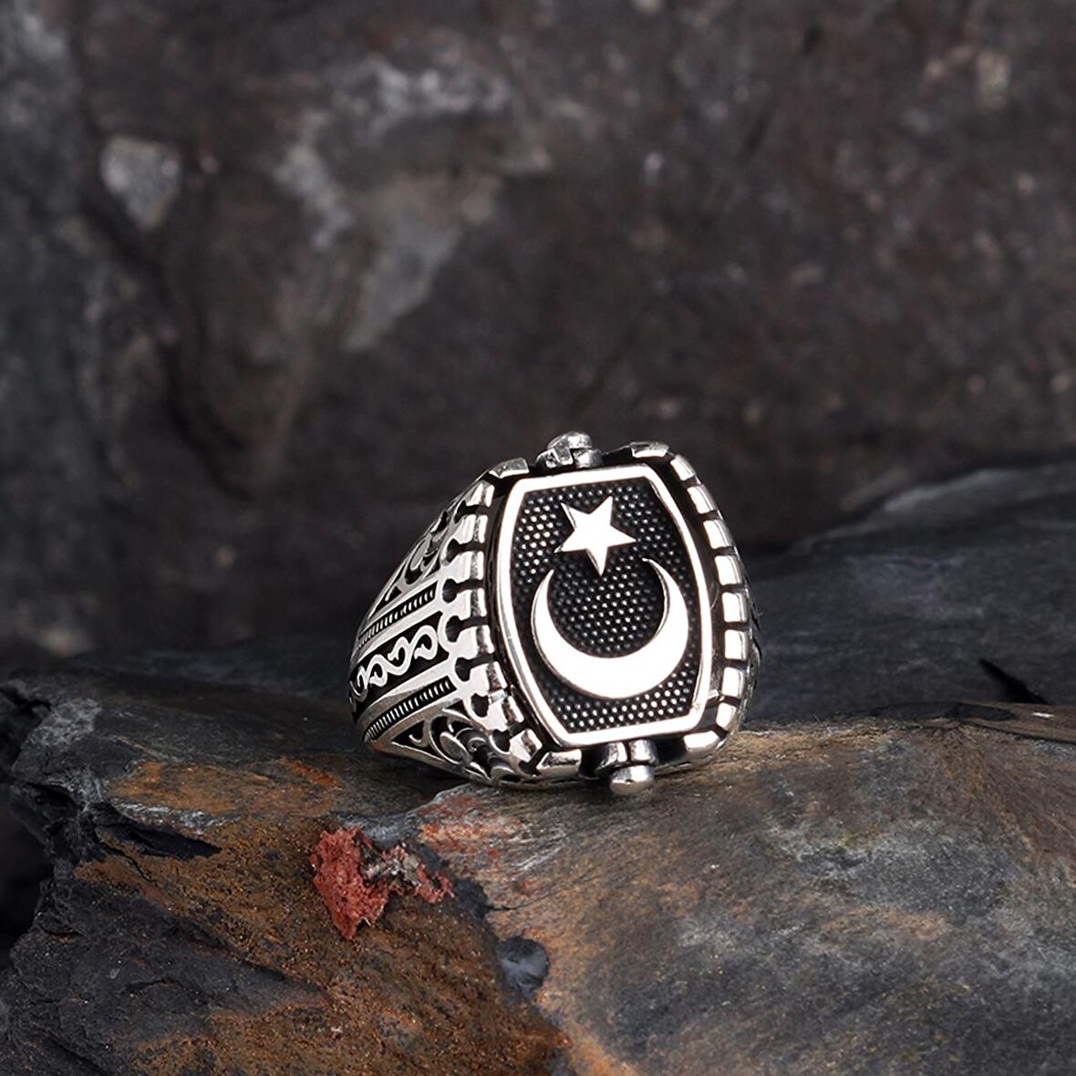 925 AYAR GÜMÜŞ AYYILDIZ MODEL ZİRKON TAŞLI ERKEK YÜZÜK