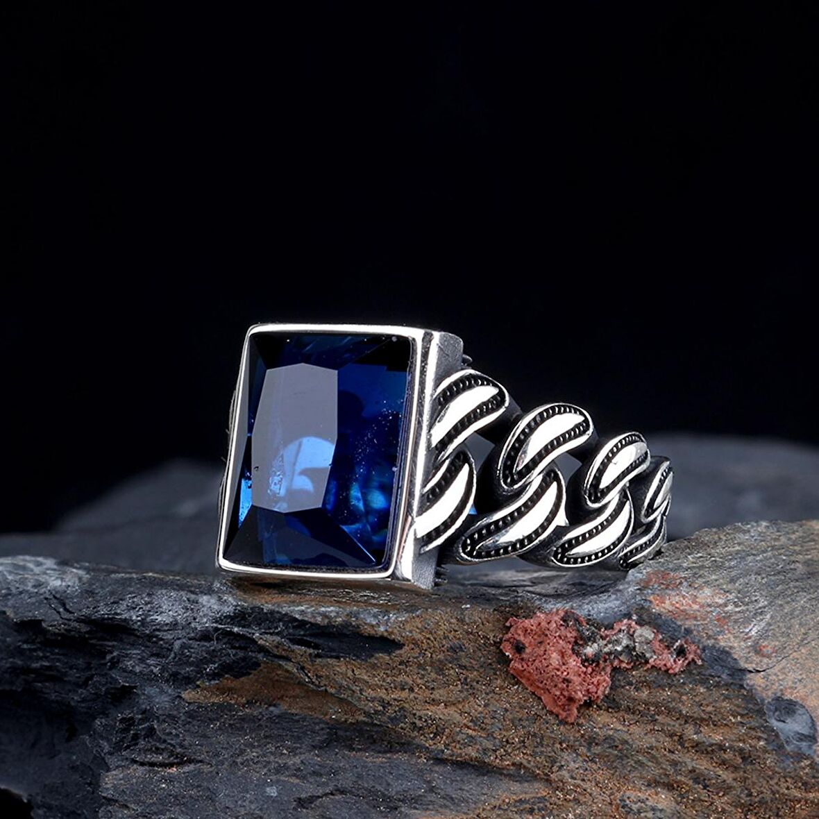 MAVİ ZİRKON TAŞLI ÖRGÜ MODEL 925 AYAR GÜMÜŞ ERKEK YÜZÜK