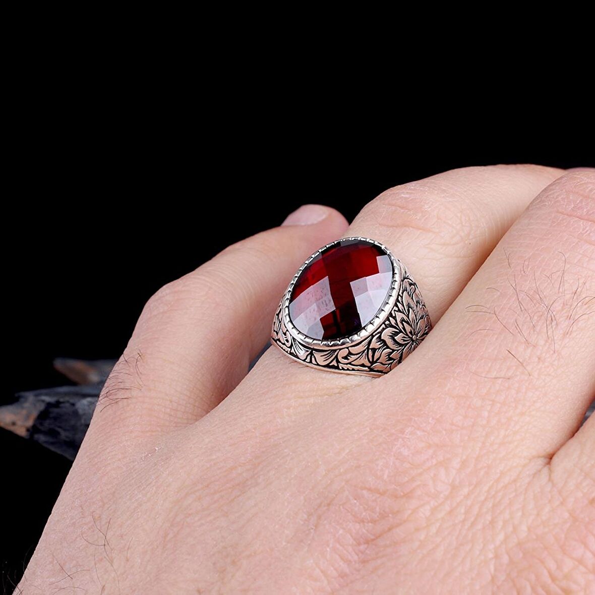 ZİRKON TAŞLI OVAL MODEL 925 AYAR GÜMÜŞ ERKEK YÜZÜK