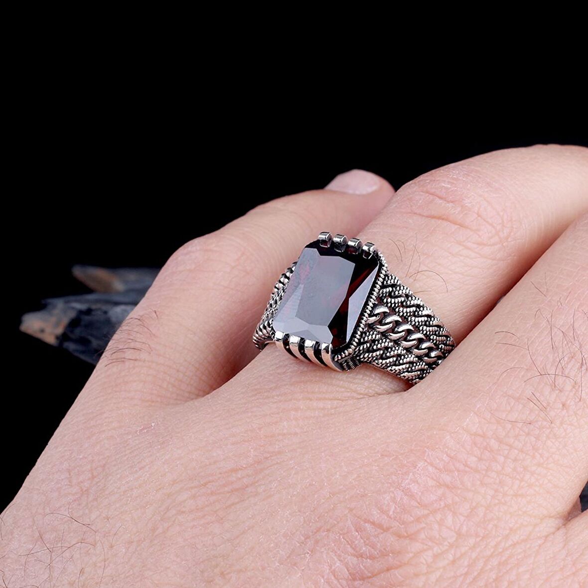 ZİRKON TAŞLI ÖRGÜ MODEL 925 AYAR GÜMÜŞ ERKEK YÜZÜK