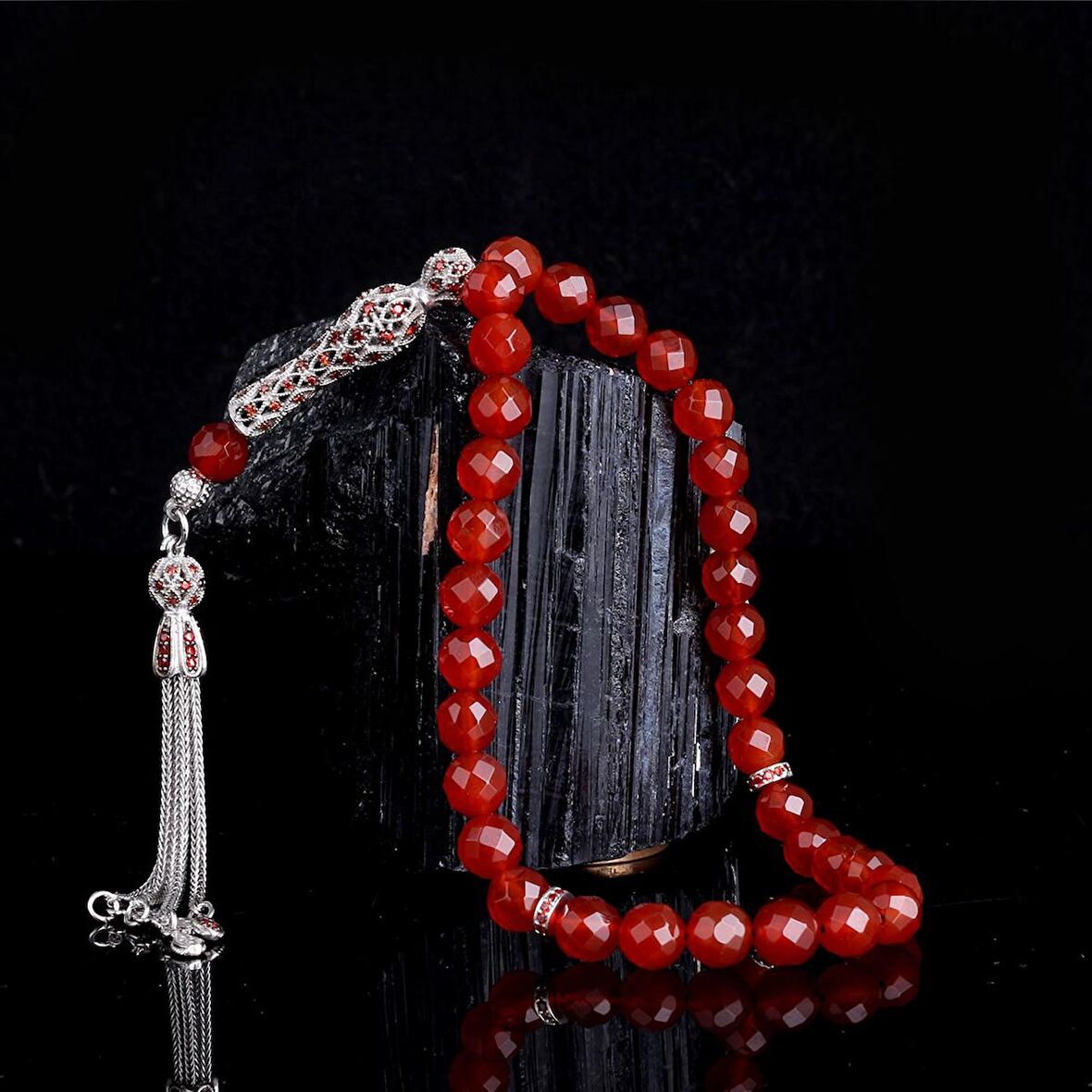 ZİRKON TAŞLI GÜMÜŞ PÜSKÜLLÜ KRİSTAL KESME AKİK TAŞI TESBİH