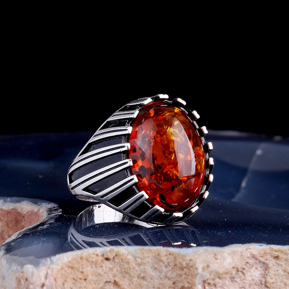 Sentetik Kehribar Taşlı 925 Ayar Gümüş Erkek Yüzük