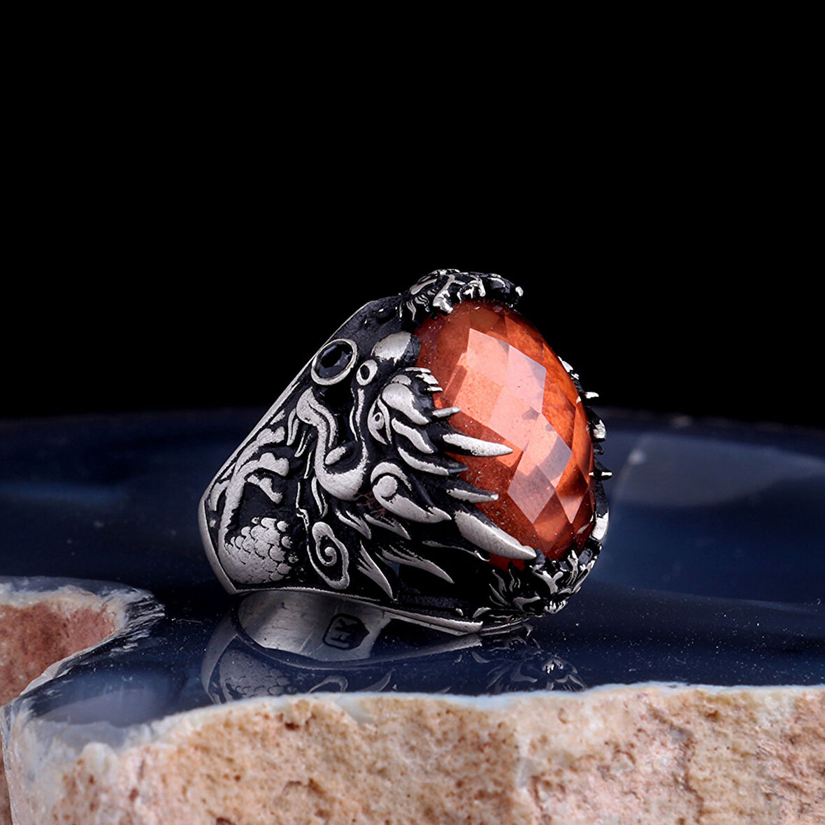 ZULTANİT TAŞLI EJDERHA MODEL 925 AYAR GÜMÜŞ ERKEK YÜZÜK