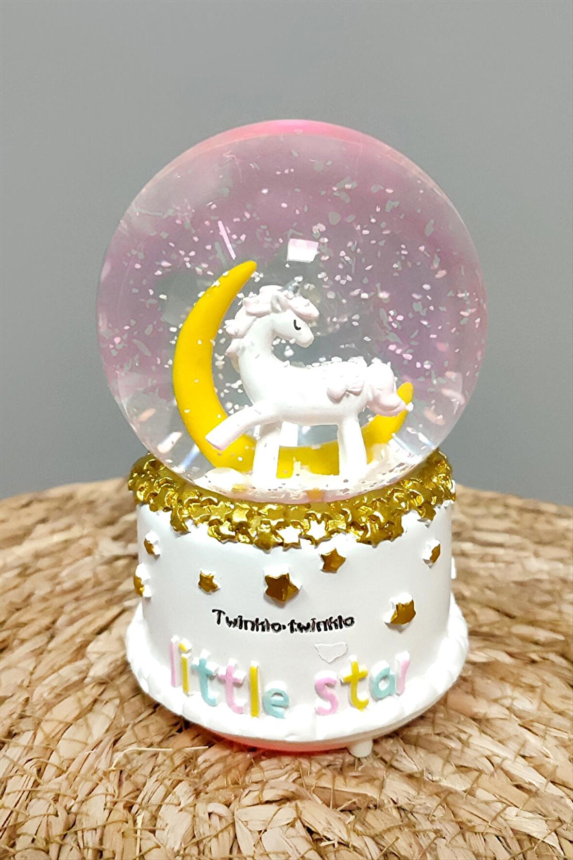 Unicorn Pilli Müzikli Işıklı Kar Küresi (Orta Boy)