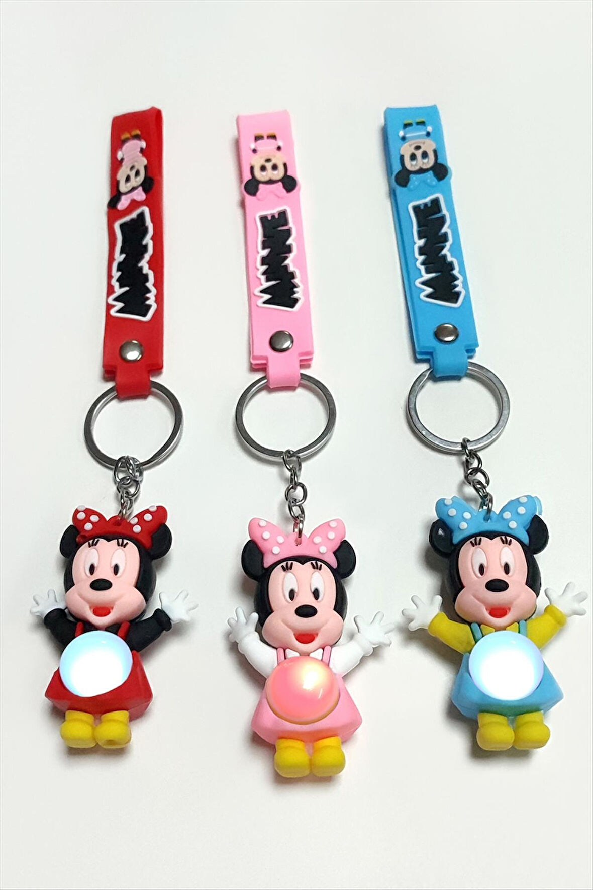 Çzgflm Karakteri Işıklı Silikon Anahtarlık