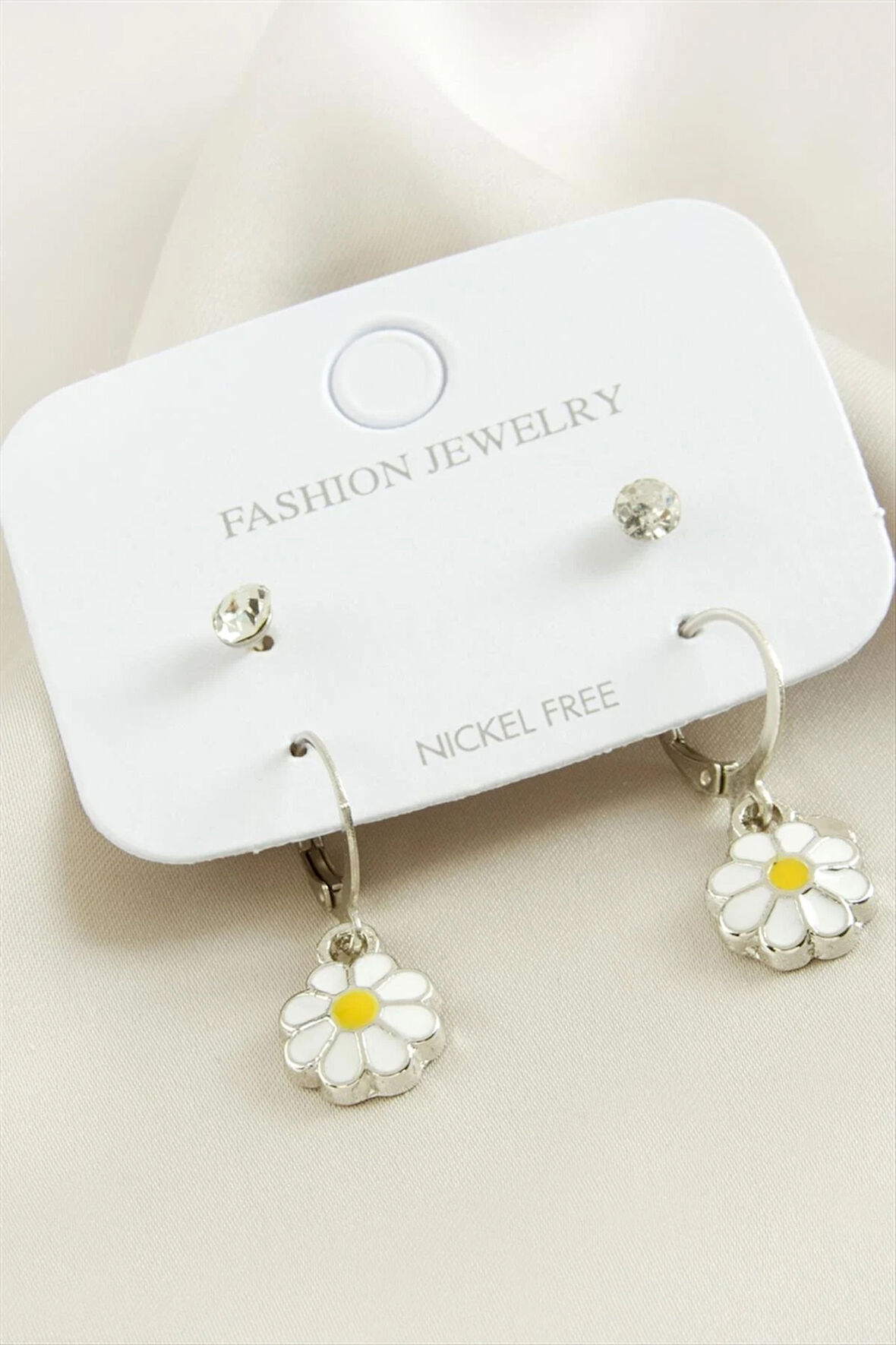 4 Adet Papatya Taşlı Mineli Halka Küpe