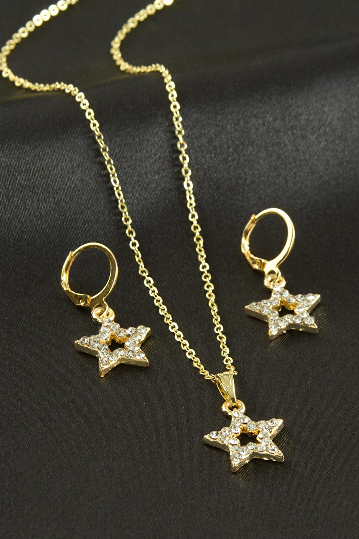 Yıldız Taşlı Set Kolye