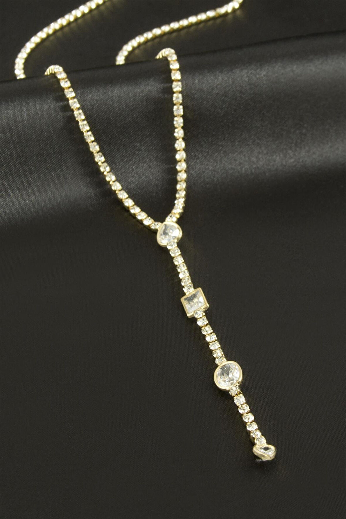 Oval Şerit Taşlı Çelik Y Kolye