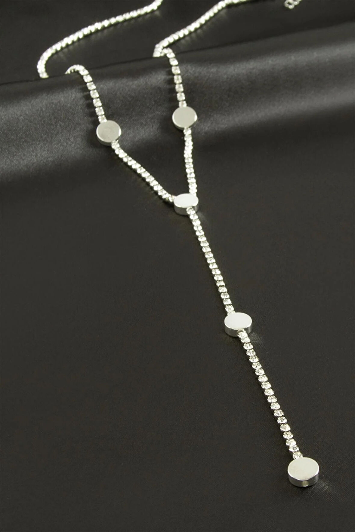 Yuvarlak Şerit Taşlı Çelik Y Kolye