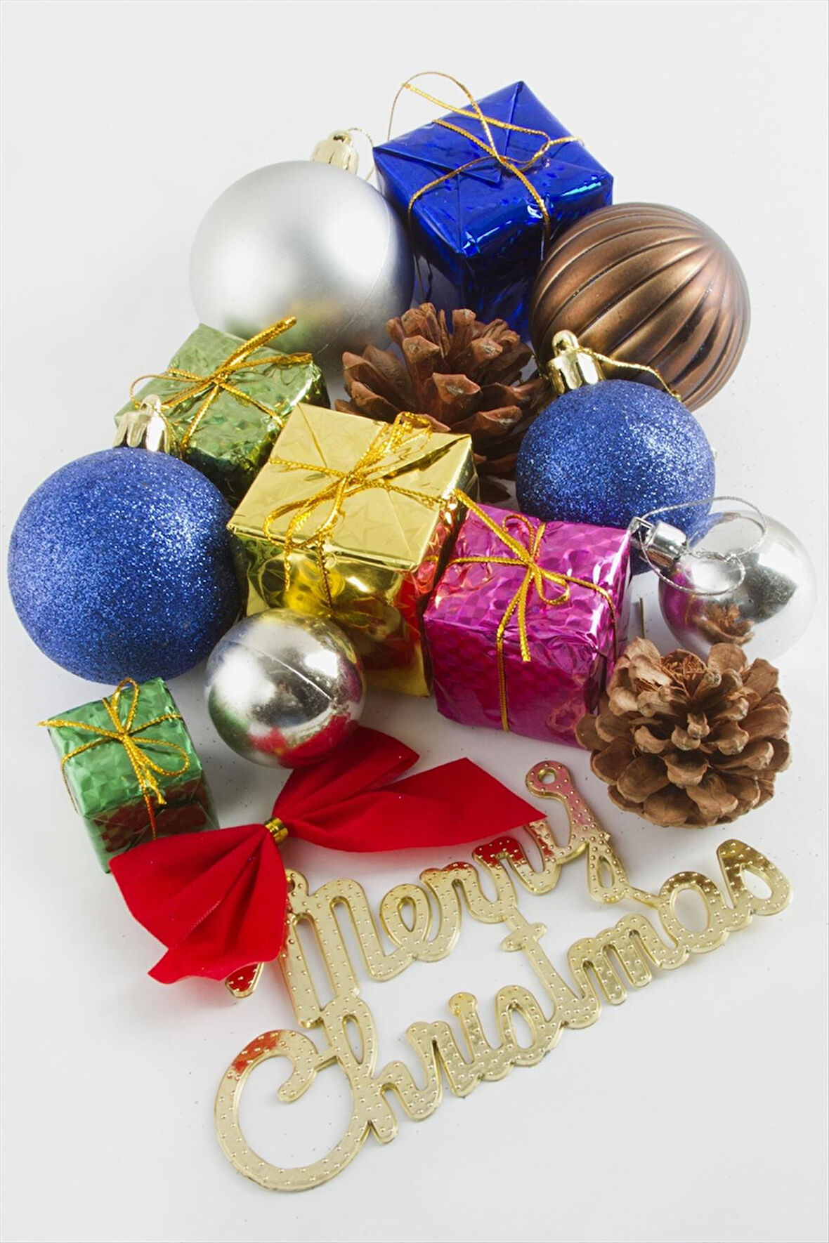 15 Adet Karışık Büyük Boy Yılbaşı Ağaç Süsü