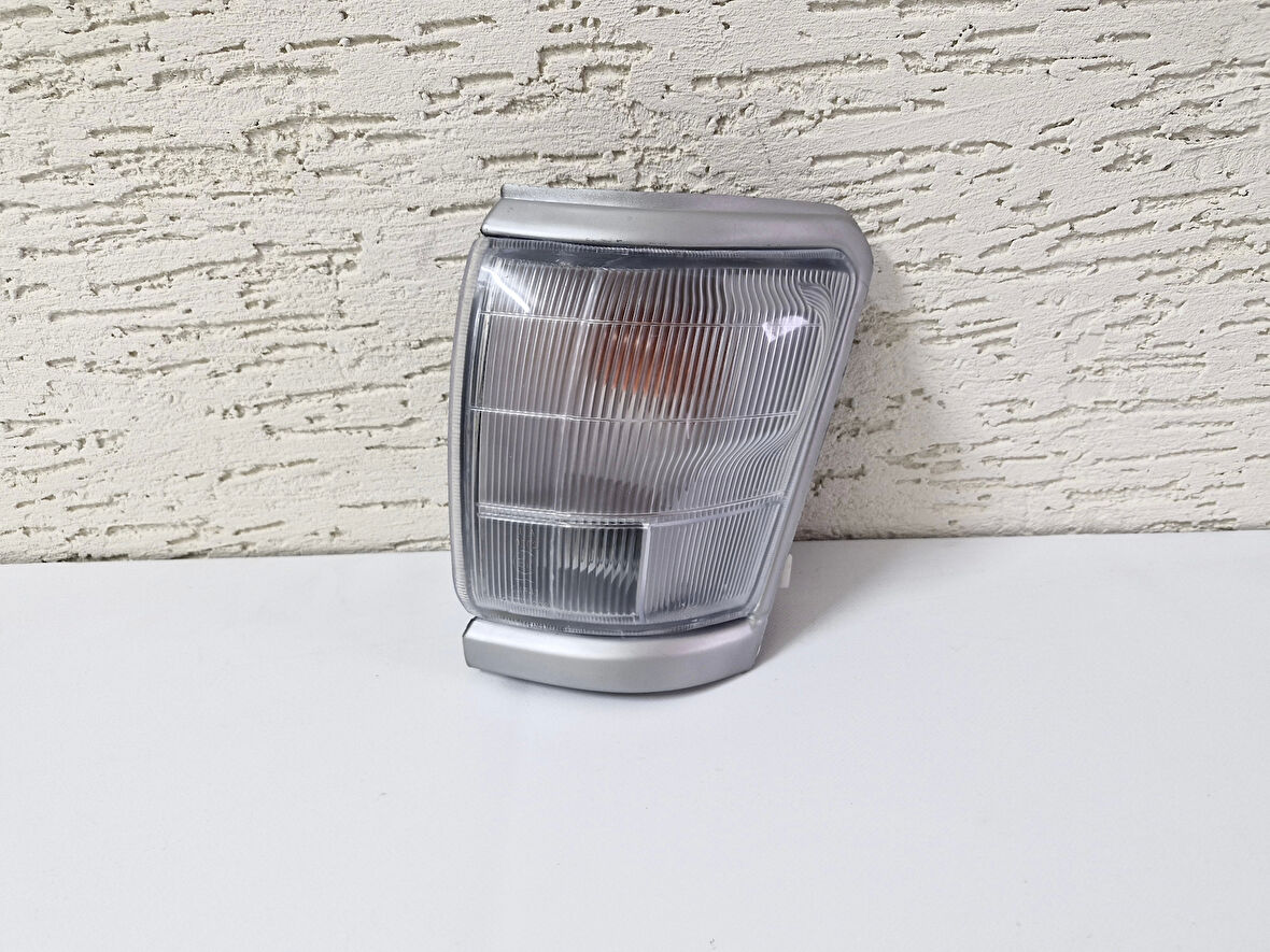 TOYOTA HİLUX SOL ÖN FAR SİNYALİ SIFIR 1998-2001