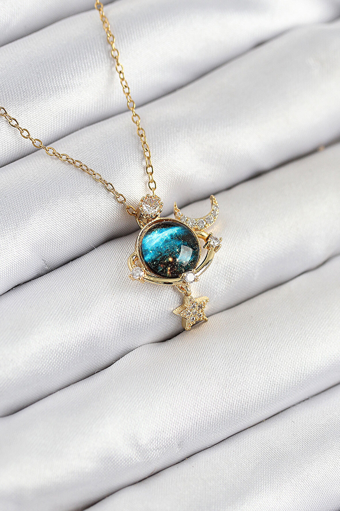 316L Çelik Zirkon Taşlı Gezegen Model Gold Renk Kadın Kolye