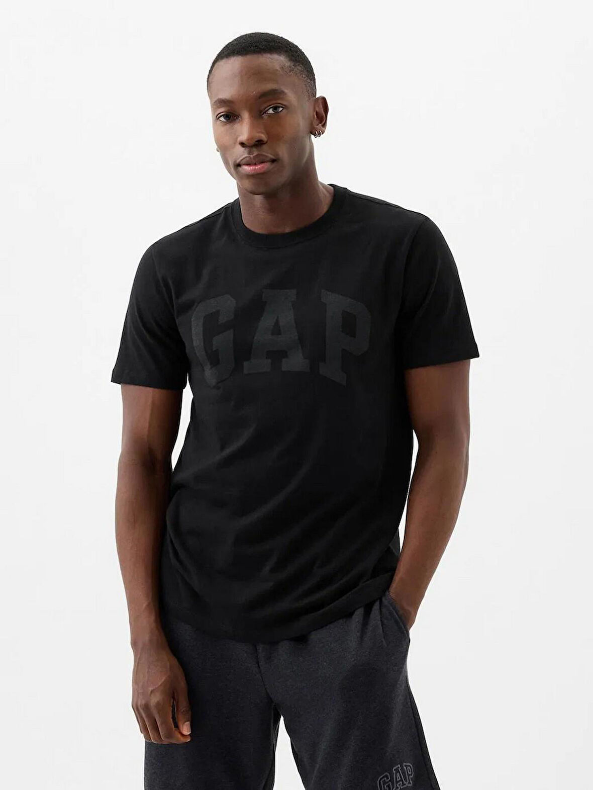GAP 856659010 V-Everyday Soft Basic Logo T Erkek Tişört