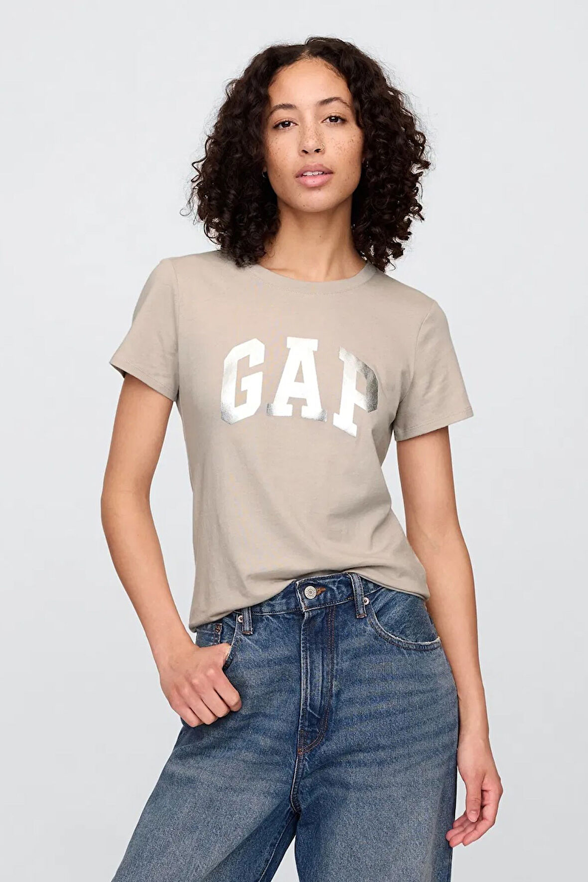 Gap V-SS Logo Classic Kadın Tişört