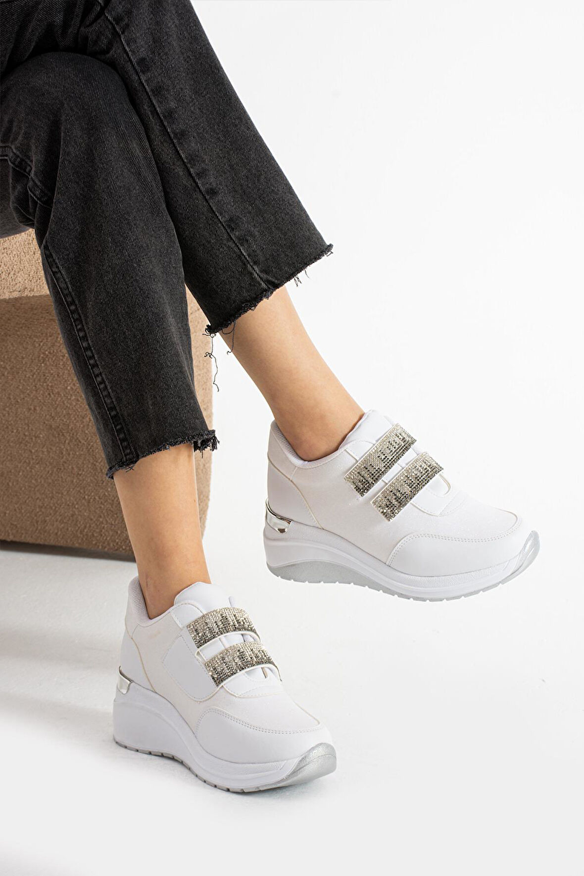 Kadın Hafif Poliüretan Kalın Taban Simli Cırtlı Günlük Spor Ayakkabı