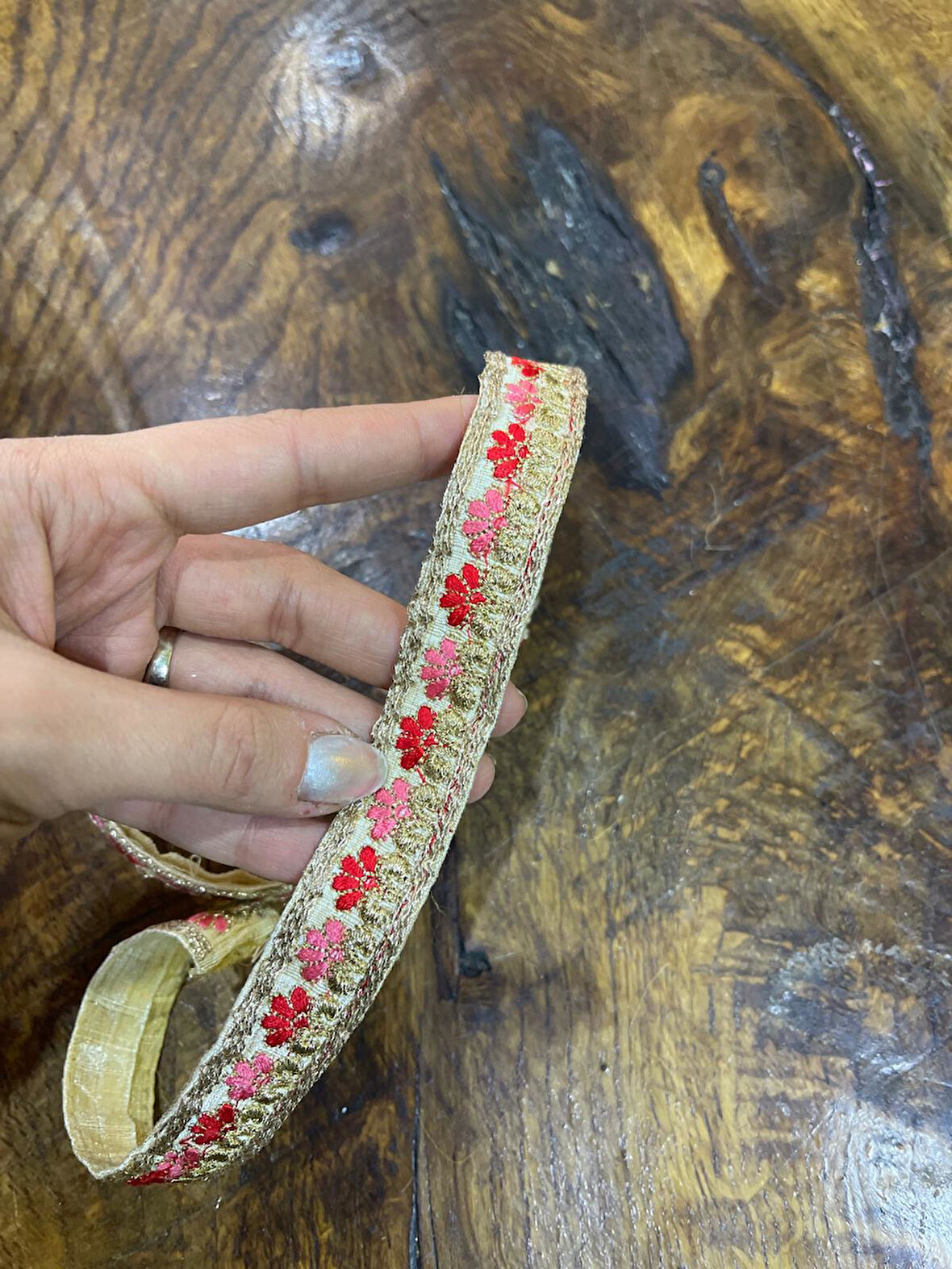 55X2 CM ÇİÇEK DESENLİ OSMANLI MOTİFLİ ŞERİT DİKİŞ AKSESUARI