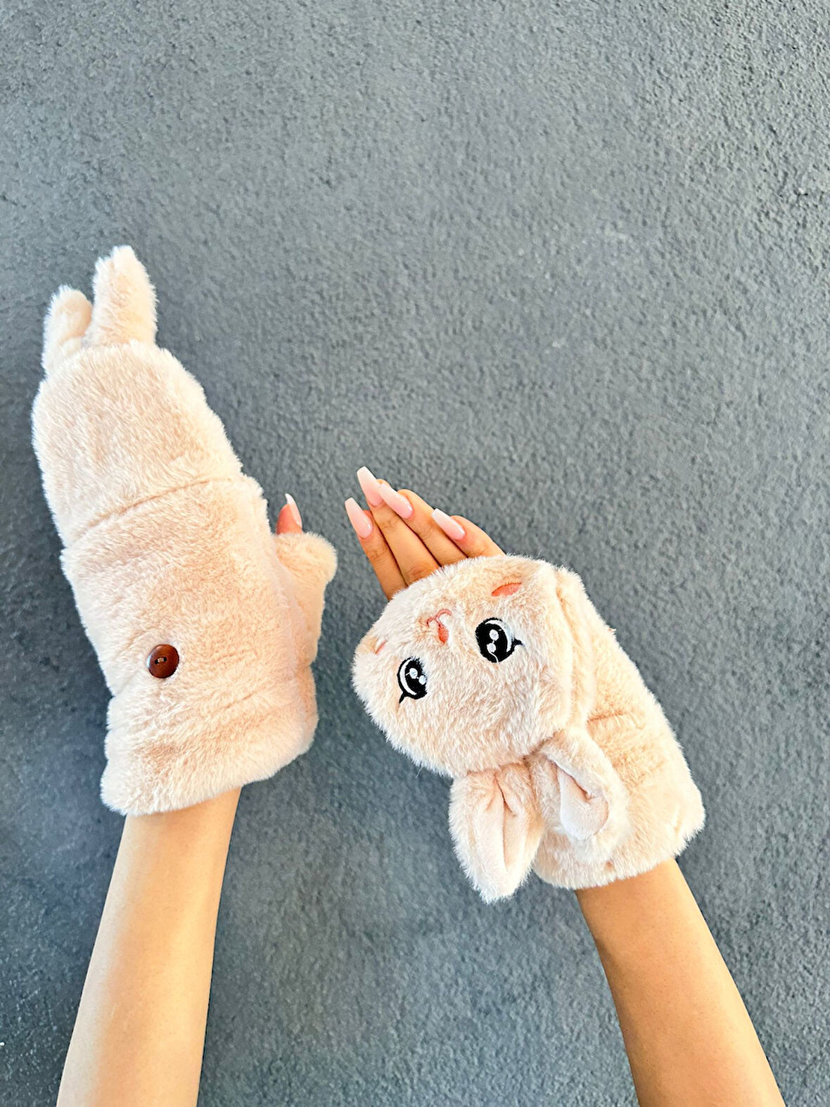 PELUŞ NAKIŞ İŞLEME TAVŞAN KAPANIR PARMAK ELDİVEN