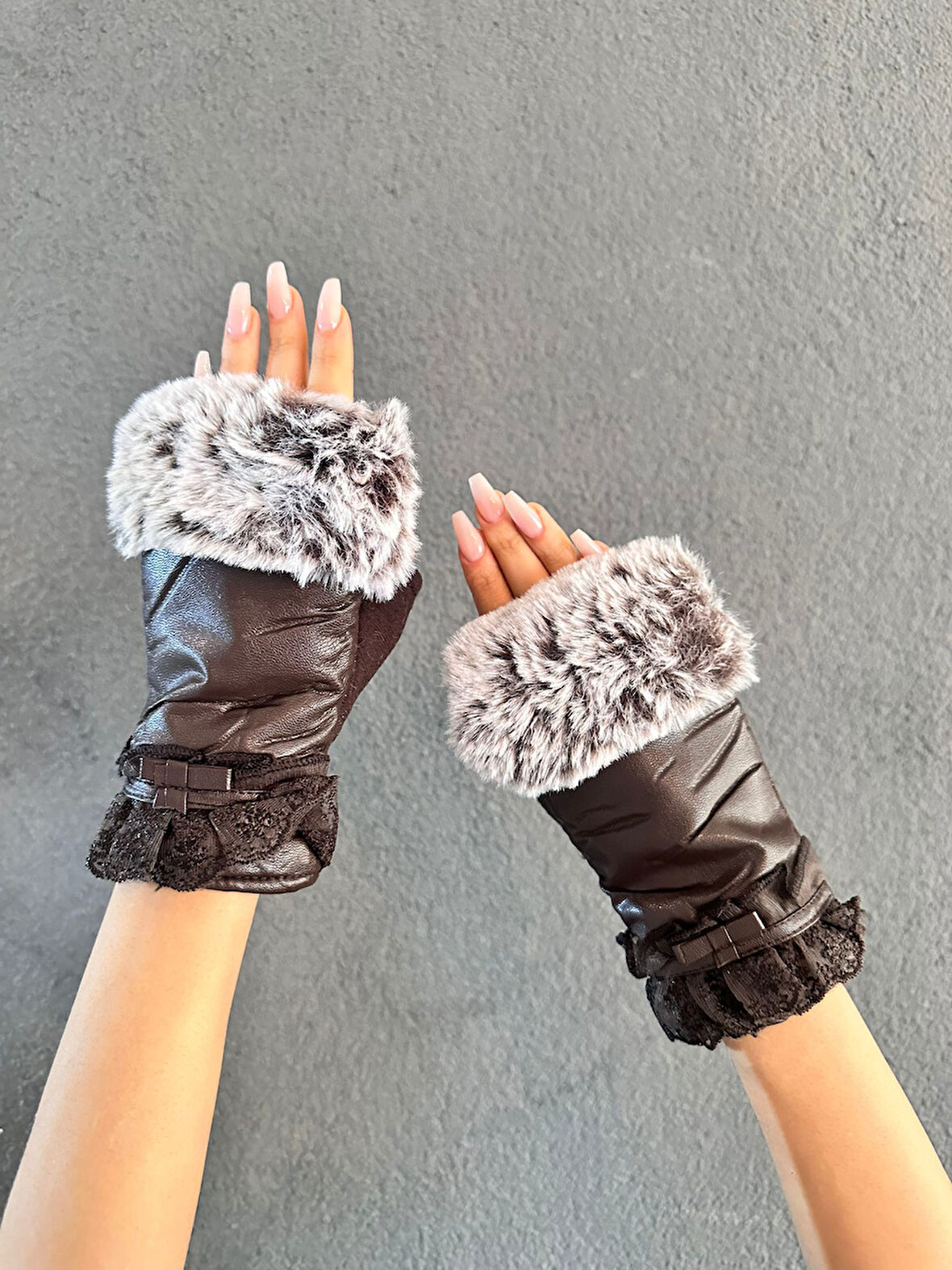 KÜRKLÜ PARMAKSIZ DANTELLİ DERİ  KADIN ELDİVEN