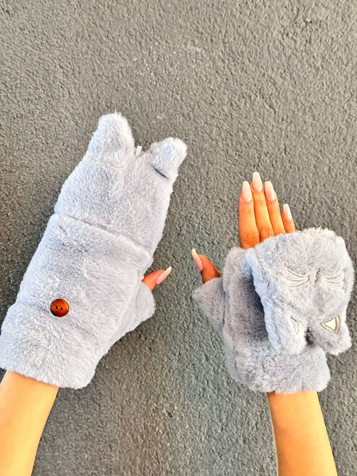 PELUŞ NAKIŞ İŞLEME KEDİ AÇILIR PARMAKLI İÇİ KÜRKLÜ ELDİVEN