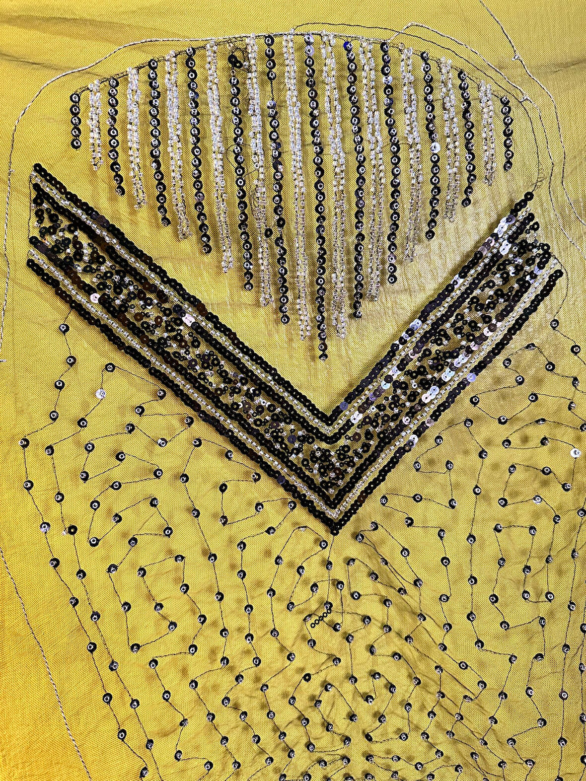 SİYAH BONCUK PAYET İŞLEME YAKA DİKİŞ APLİKE 63X35 CM