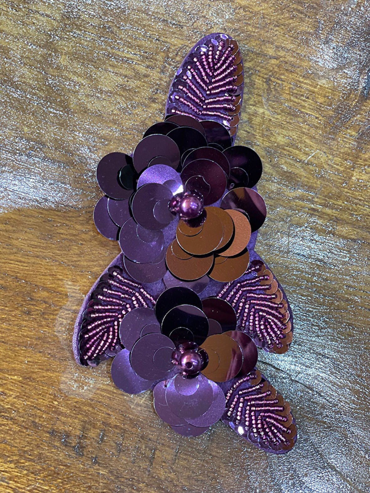 16X8 CM PAYET VE BONCUK İŞLEMELİ GÜL ÇİÇEK APLİKE ARMA NAKIŞ DİKİŞ AKSESUARI