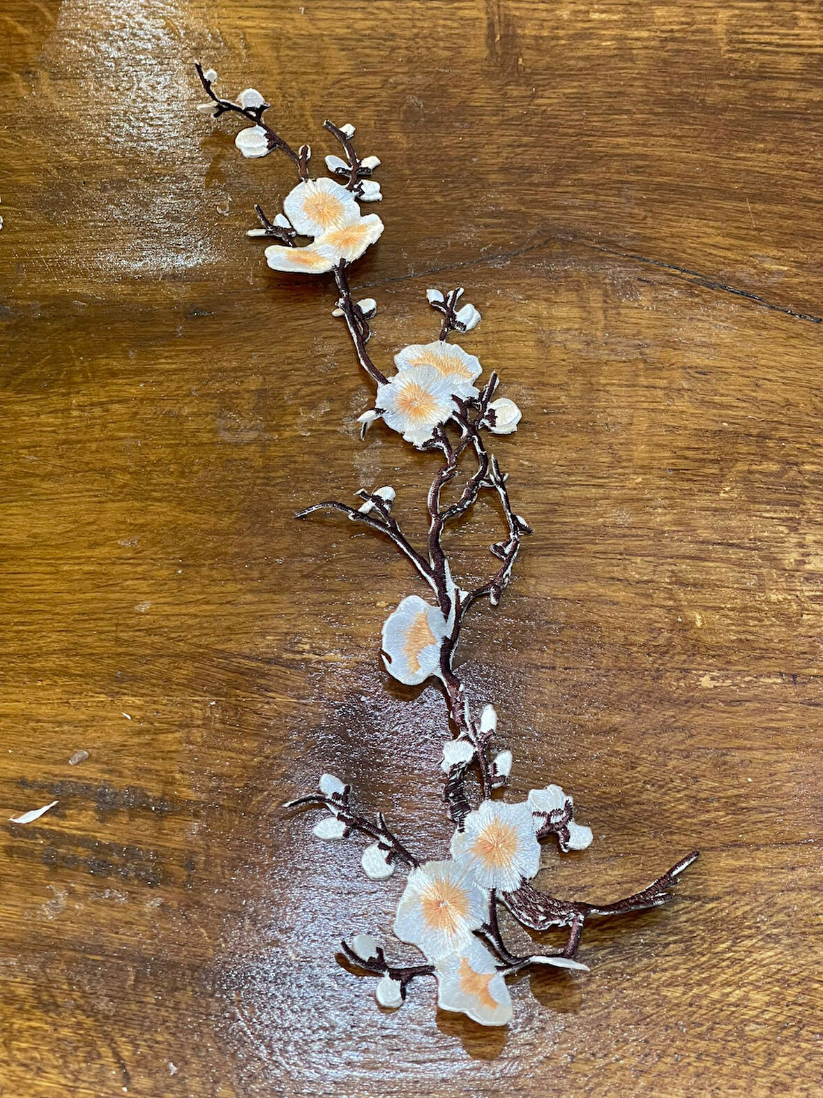 35X8 CM ÜTÜ İLE YAPIŞAN GÜL DALI ÇİÇEK SARMAŞIK NAKIŞ İŞLEME APLİKE ARMA DİKİŞ NAKIŞ